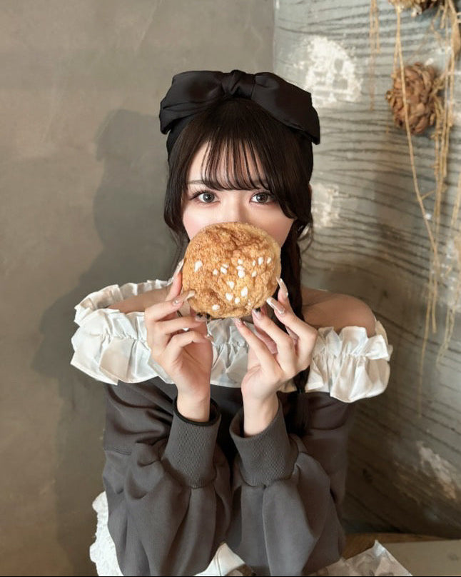 オフショルフリルスウェット