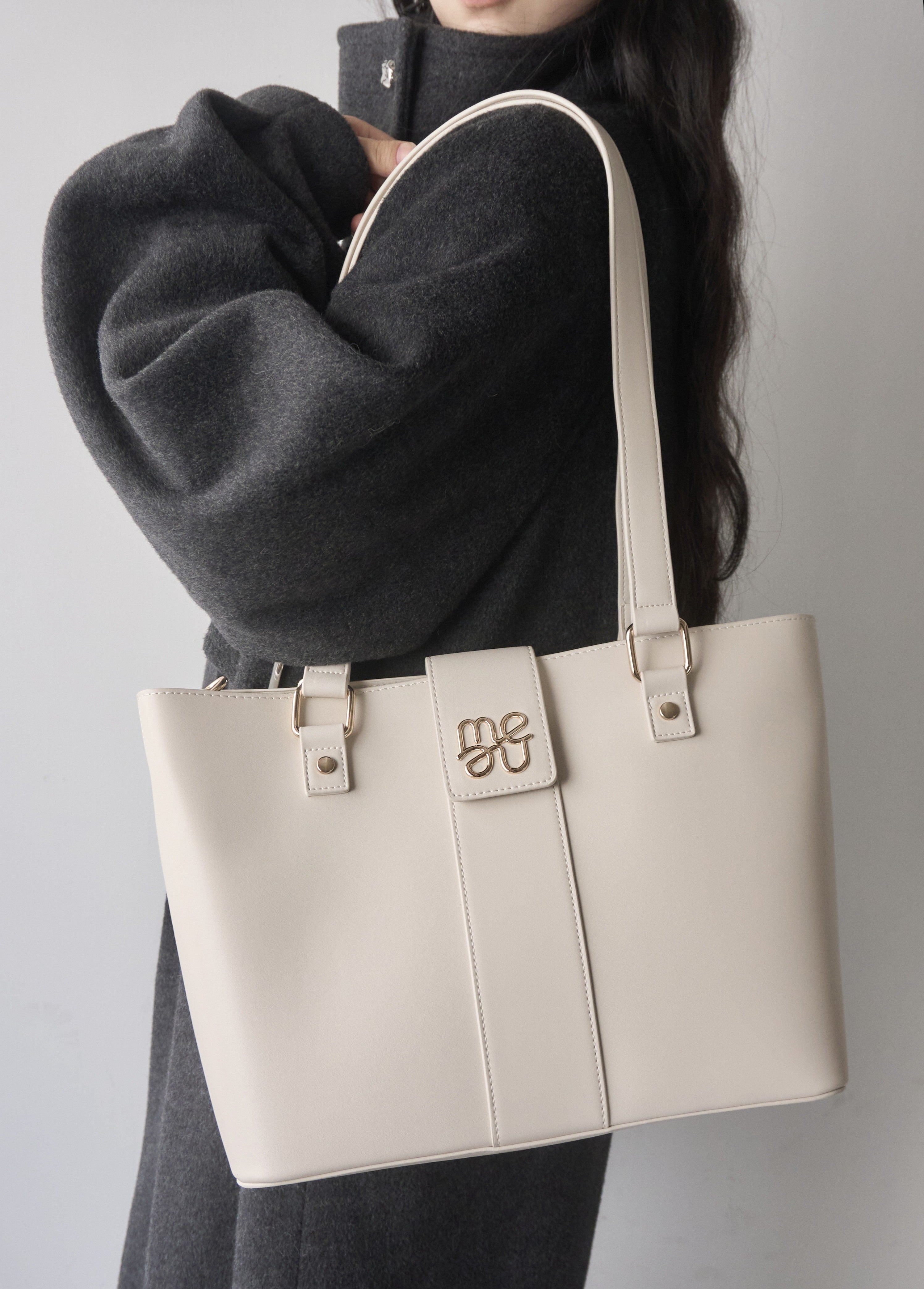 2way A4 logo belt bag