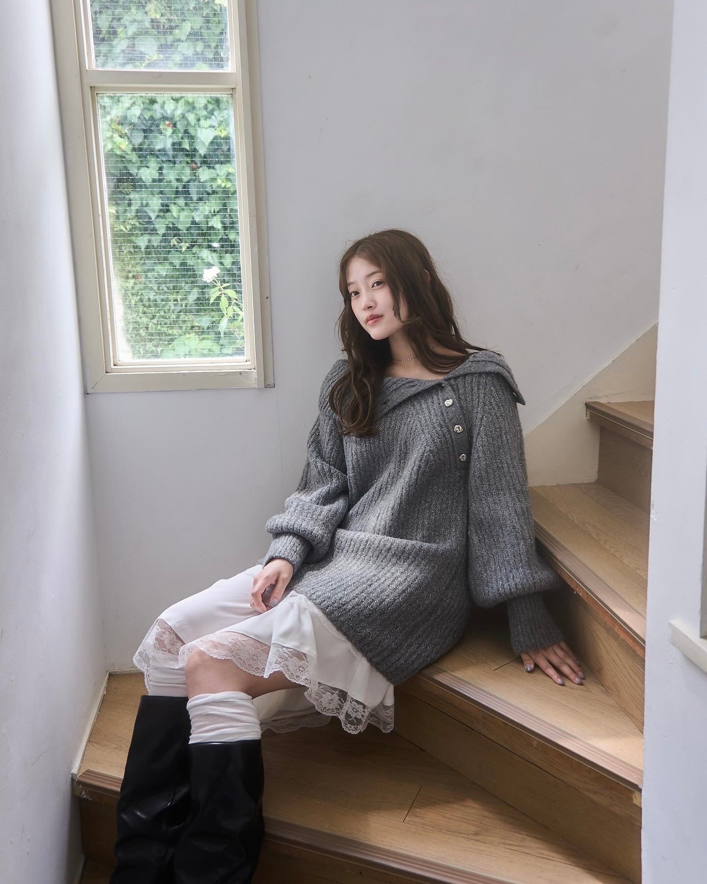 按钮详细信息闪光编织迷你连衣裙