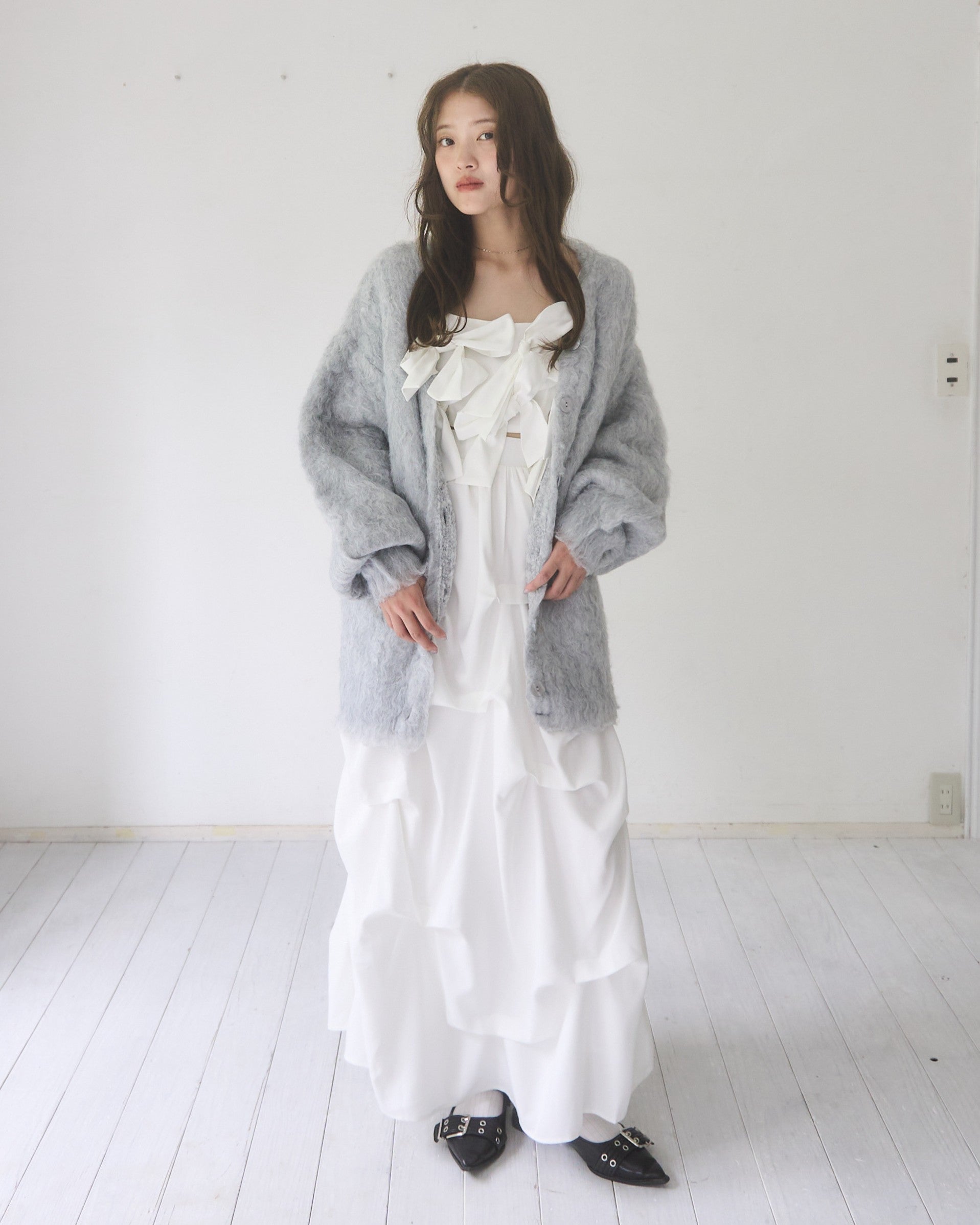 毛茸茸的针织长开衫