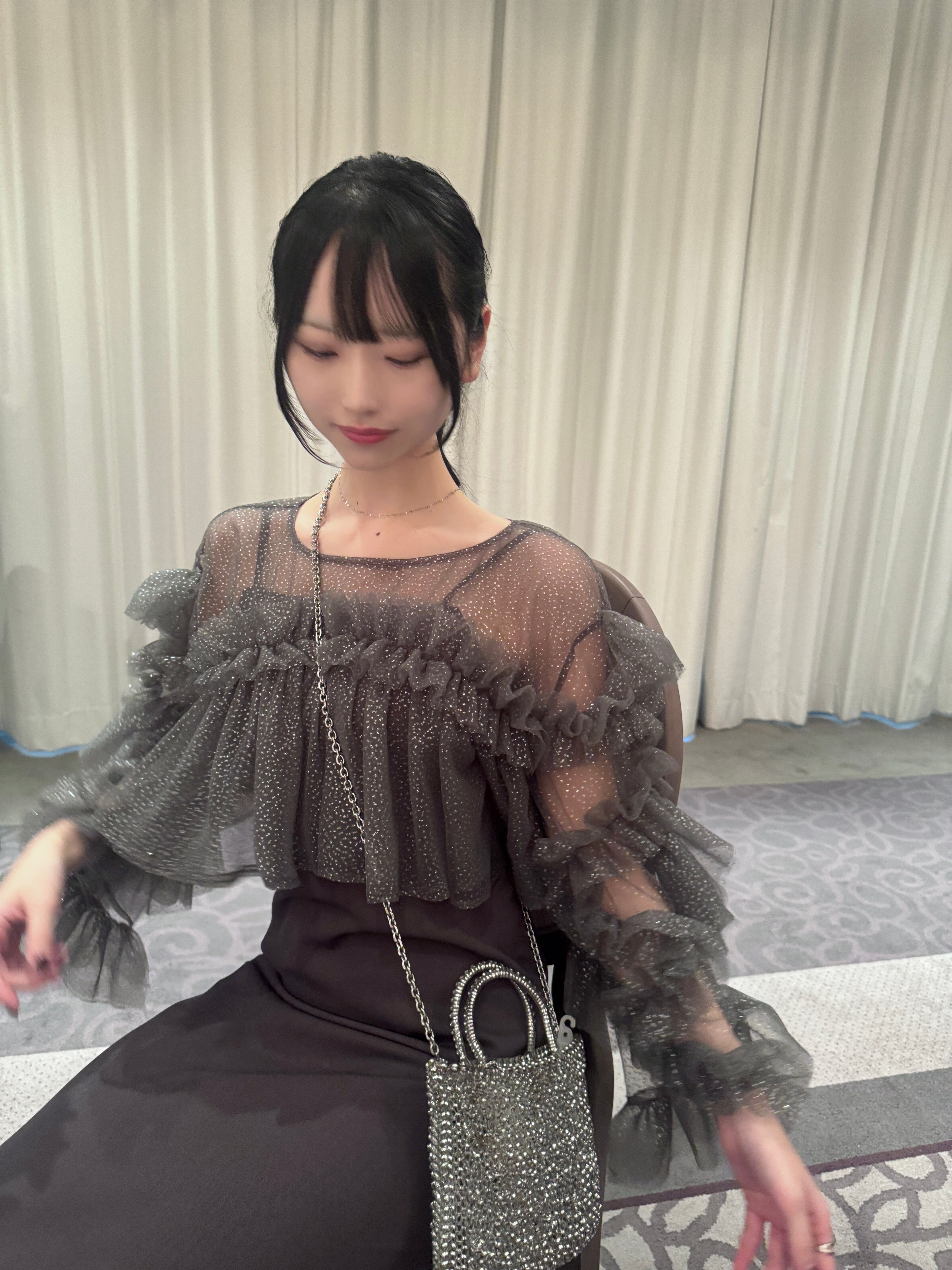 褶边金银丝薄纱场合连衣裙