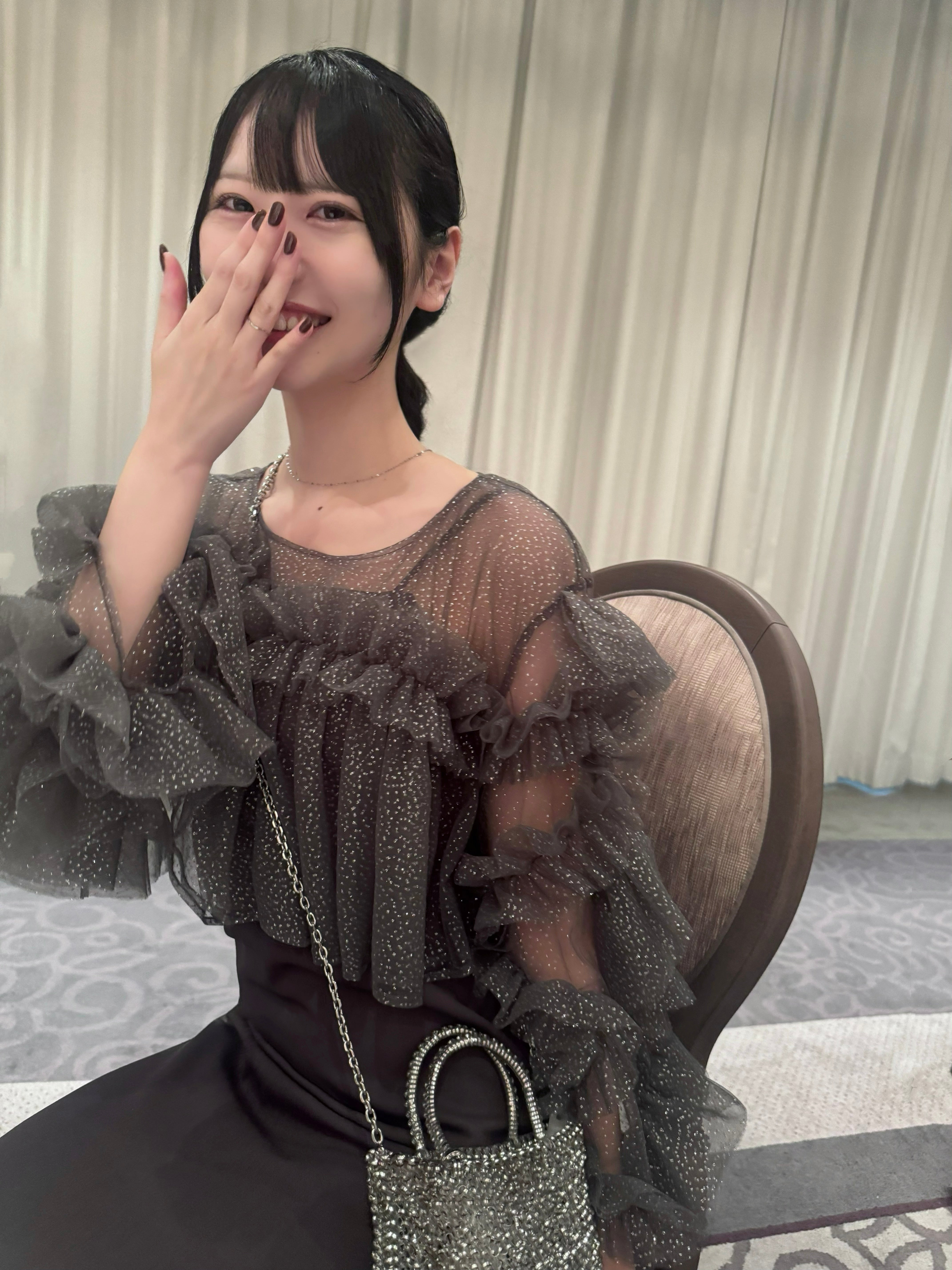 褶边金银丝薄纱场合连衣裙