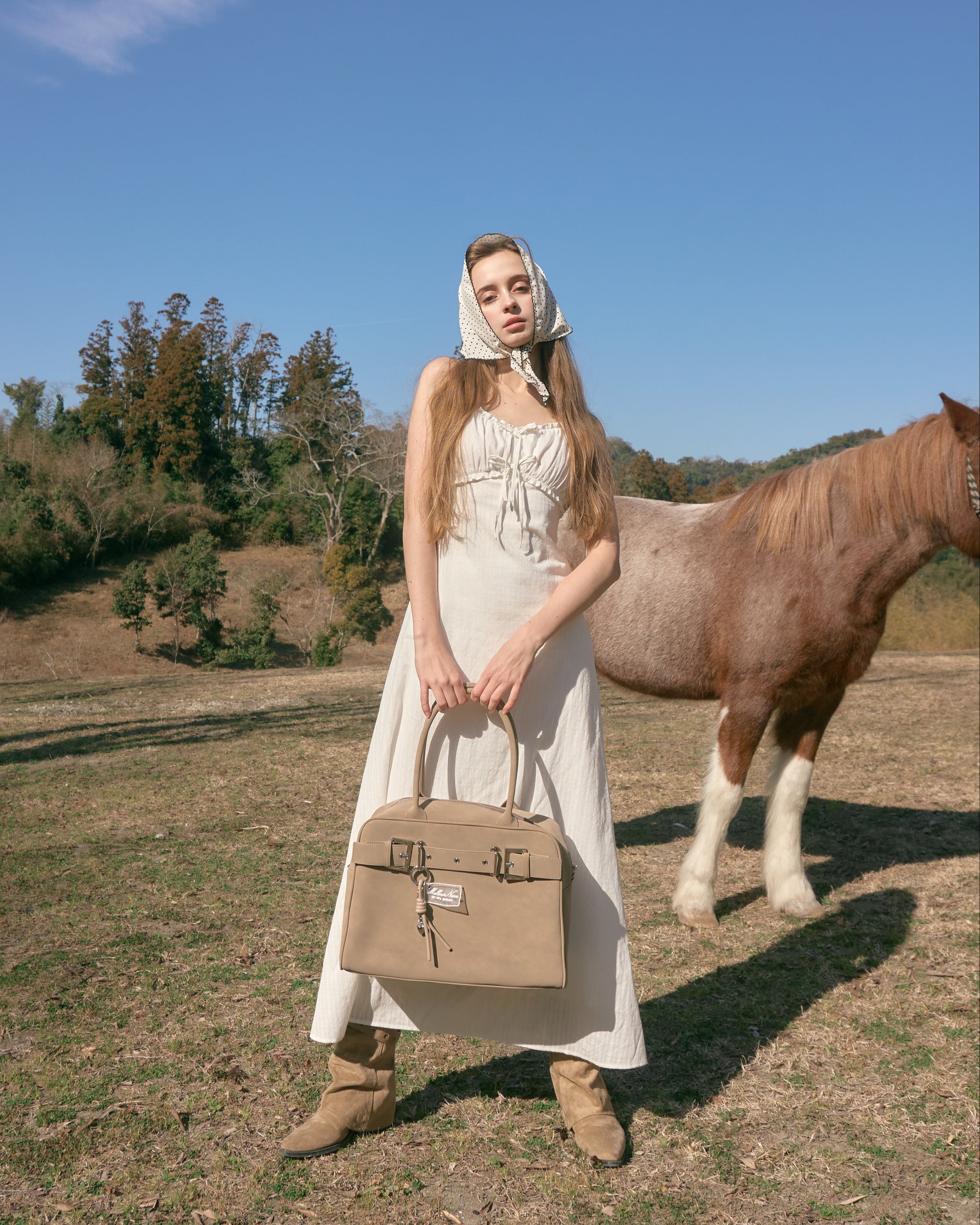 A4スウェードライクベルトボストンバッグ