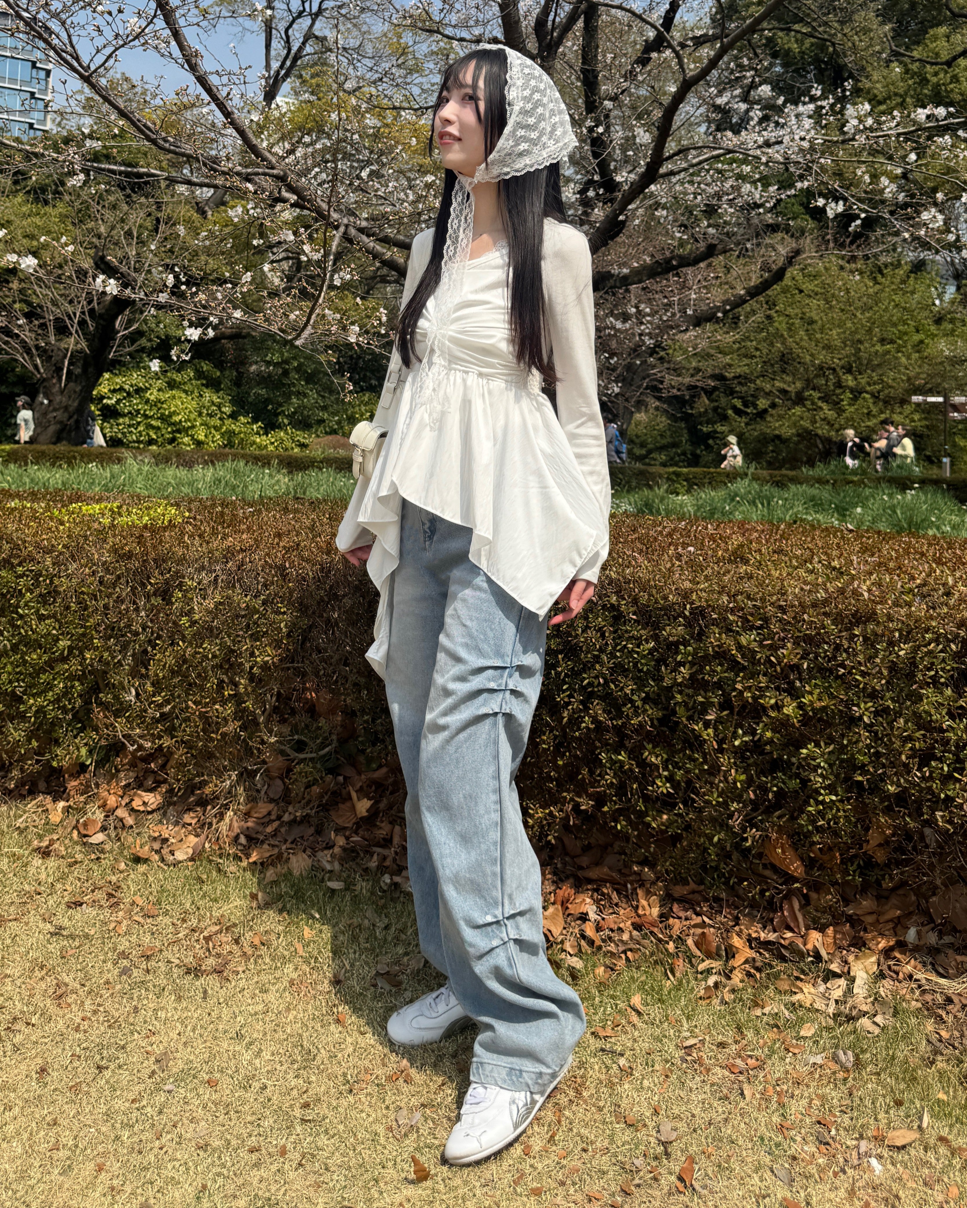 ライトブルー