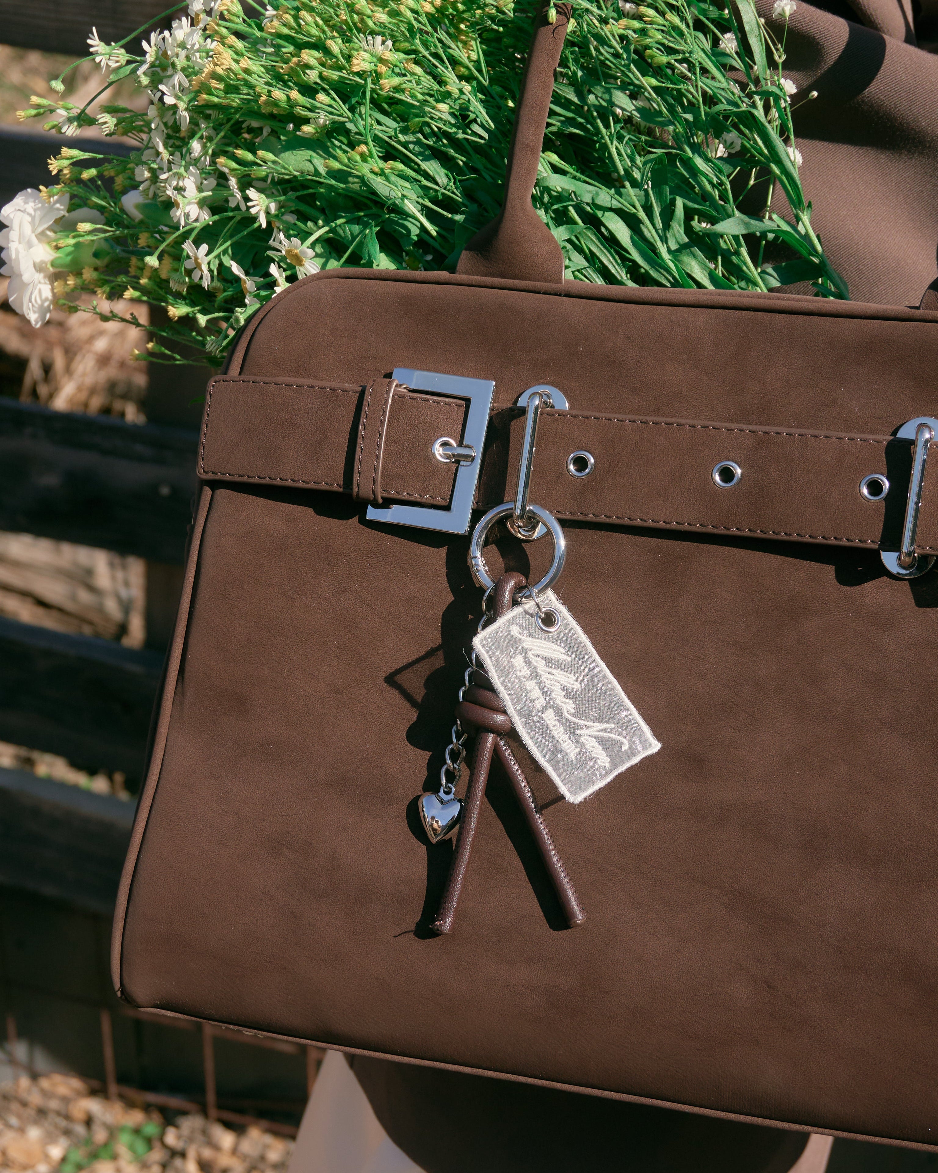 A4スウェードライクベルトボストンバッグ