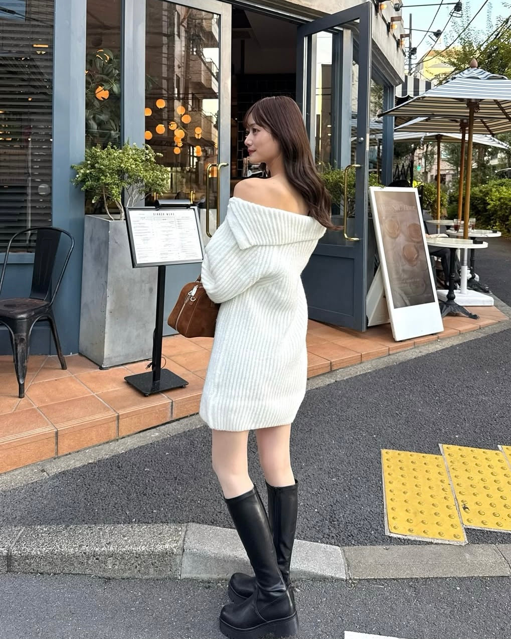 ボタンディテールラメニットミニワンピース