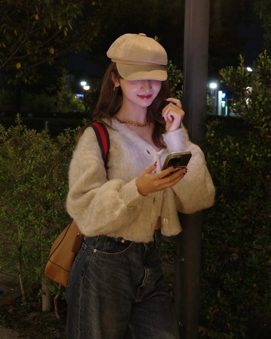 蓬松的针织开衫