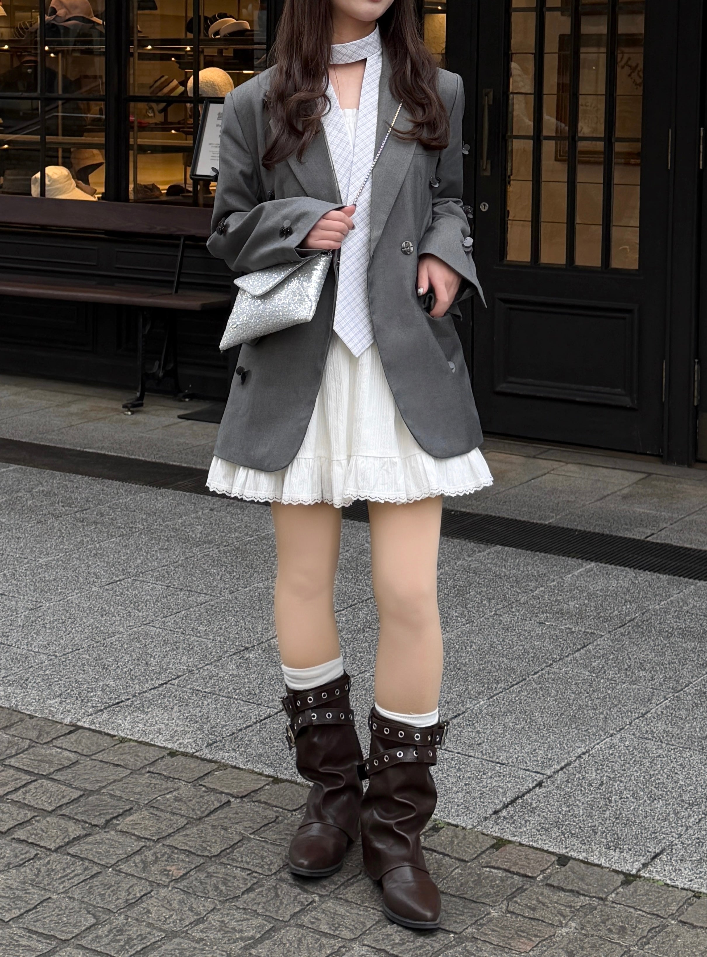 フラワービジューテーラードジャケット