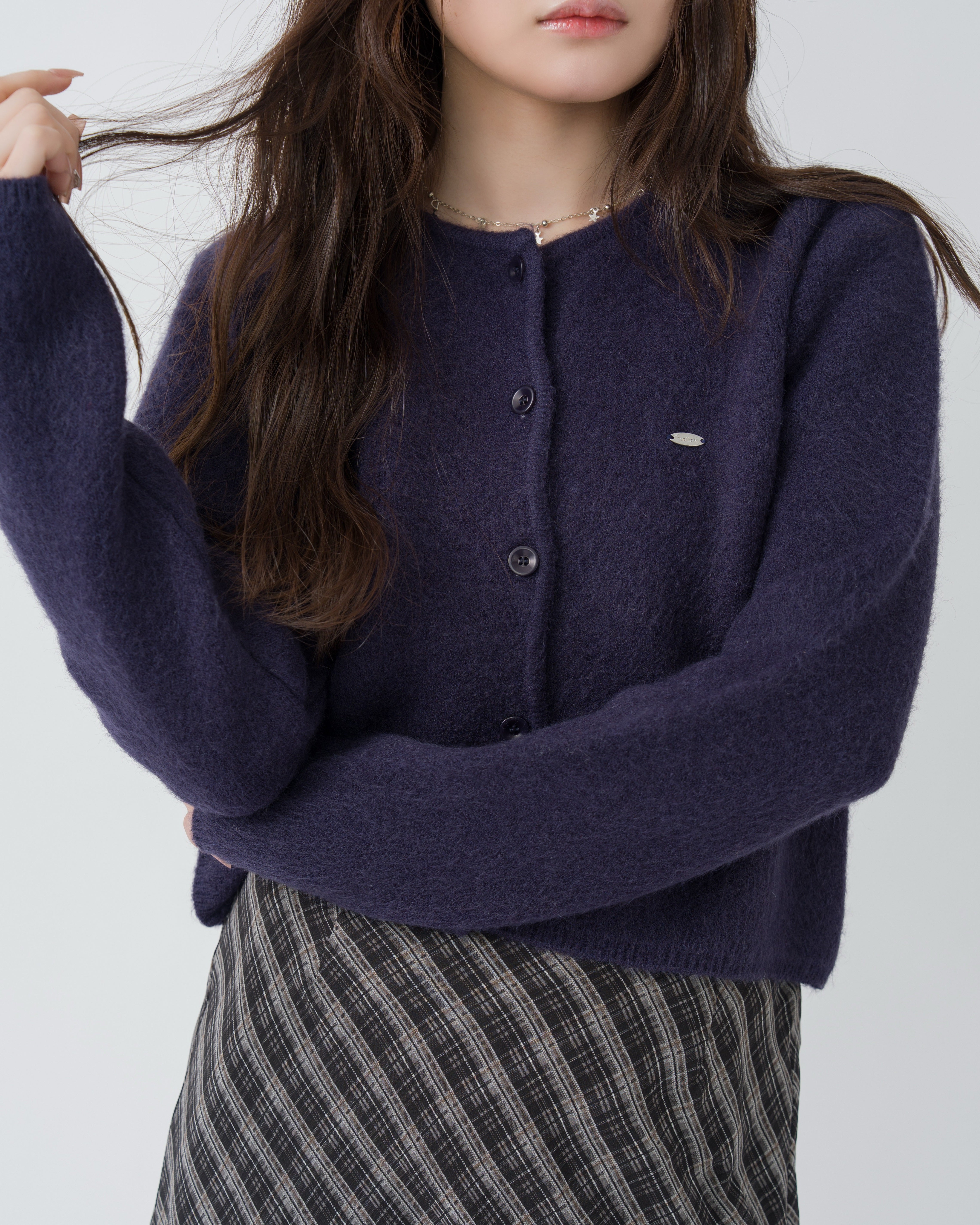 ロゴプレートニットカーディガン