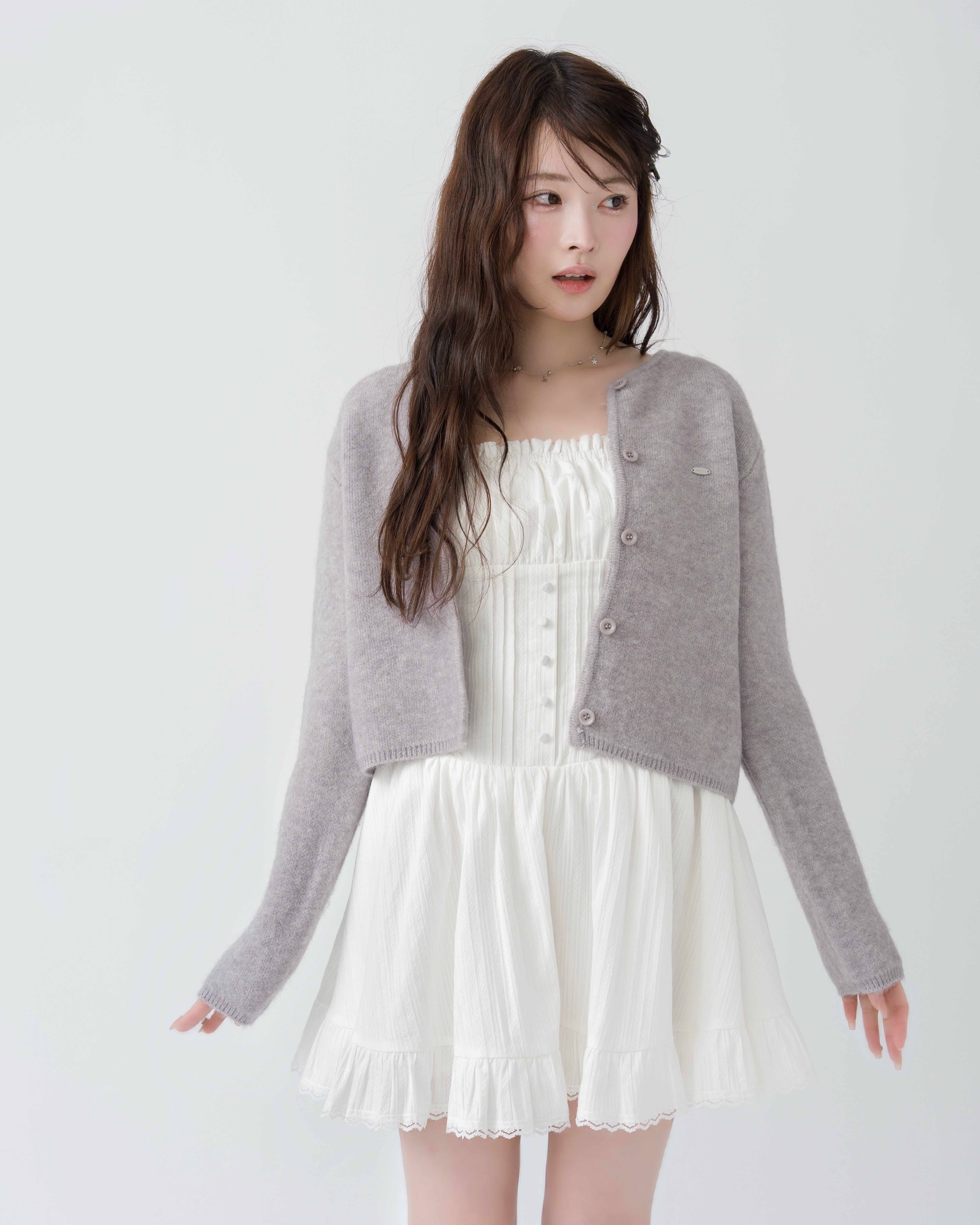 ロゴプレートニットカーディガン