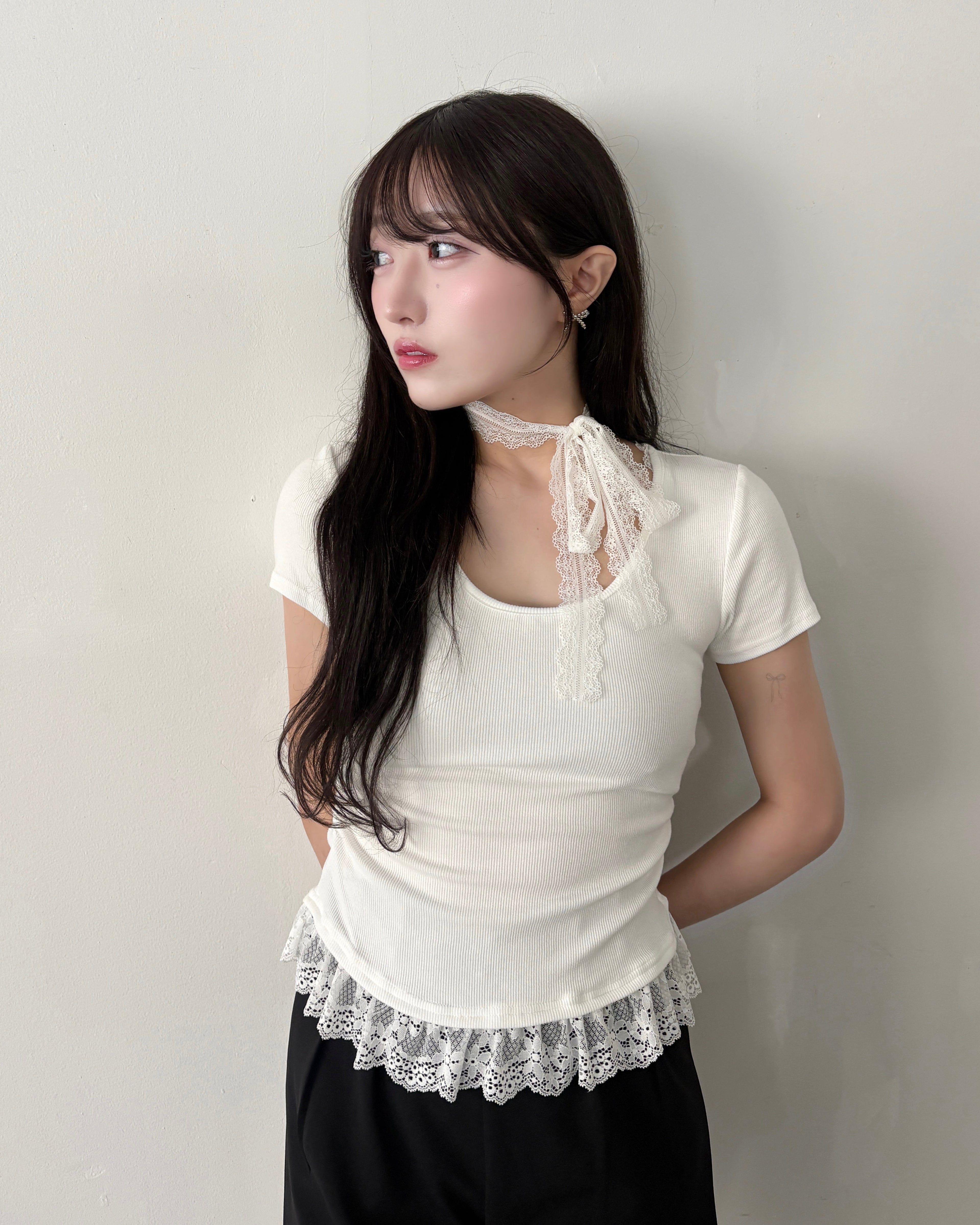 Lace docking T-shirt with tie