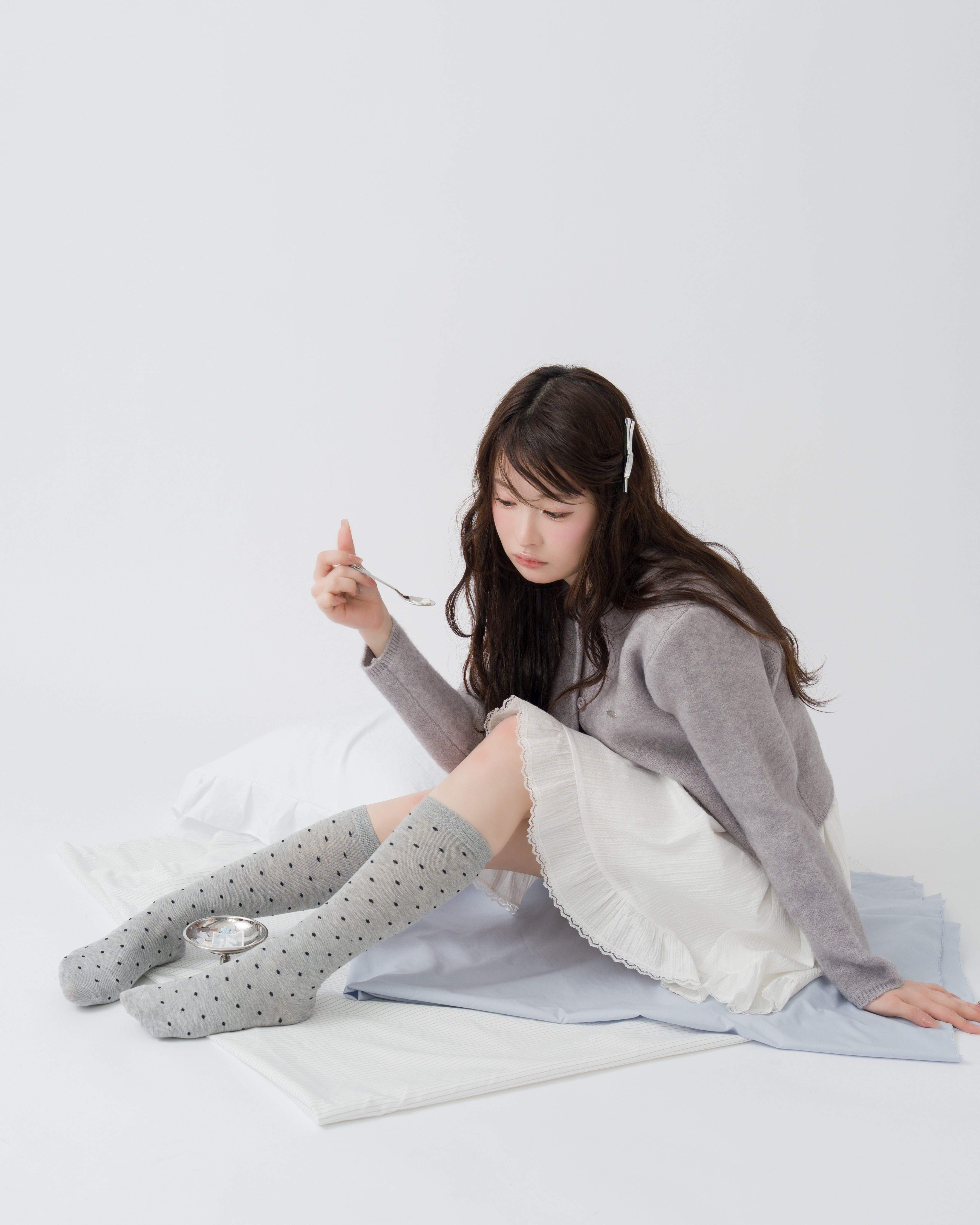 ロゴプレートニットカーディガン