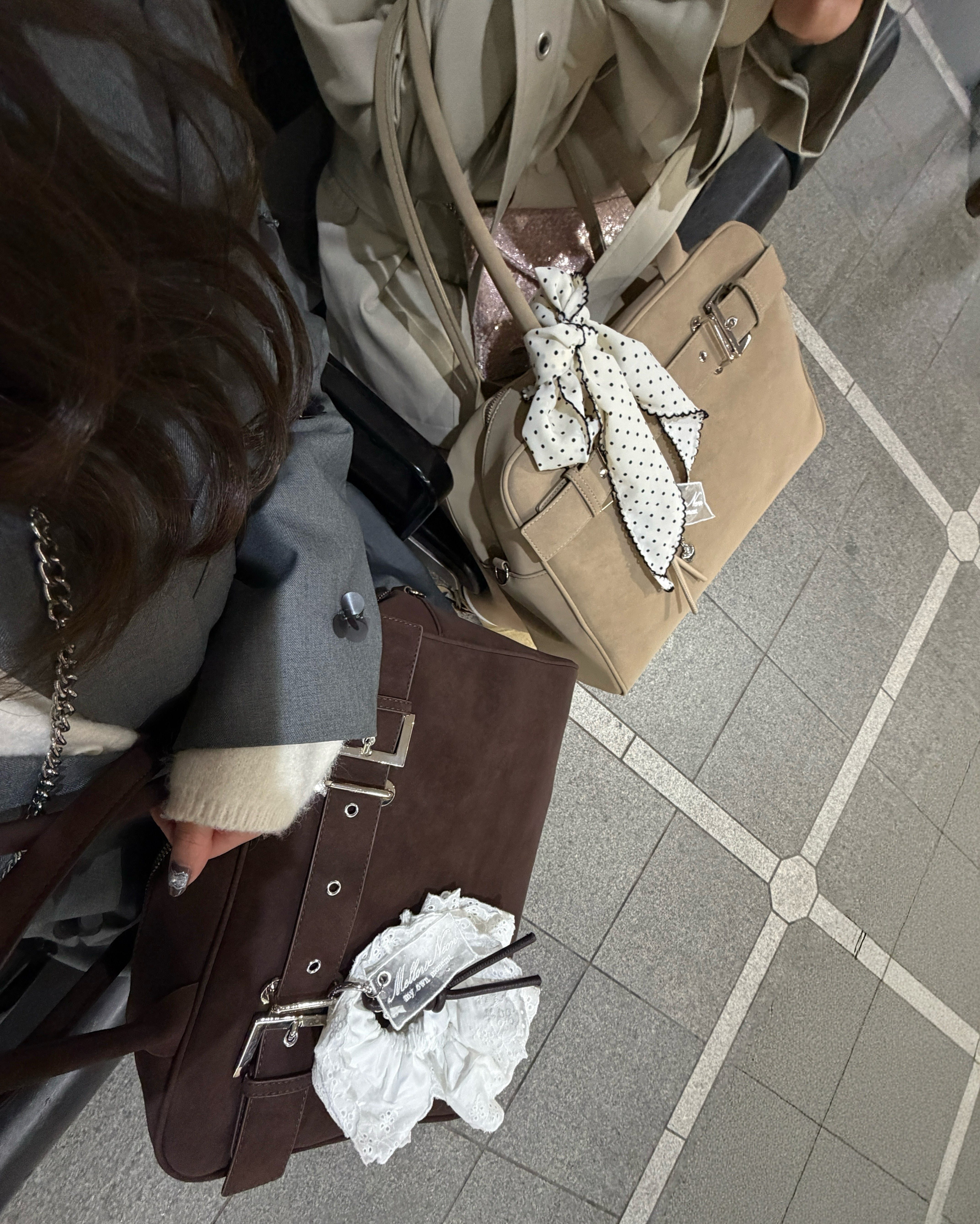 A4スウェードライクベルトボストンバッグ