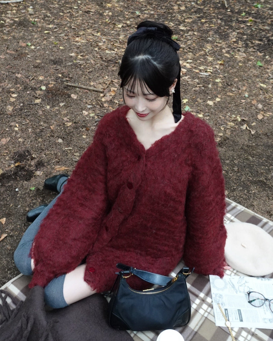 毛茸茸的针织长开衫