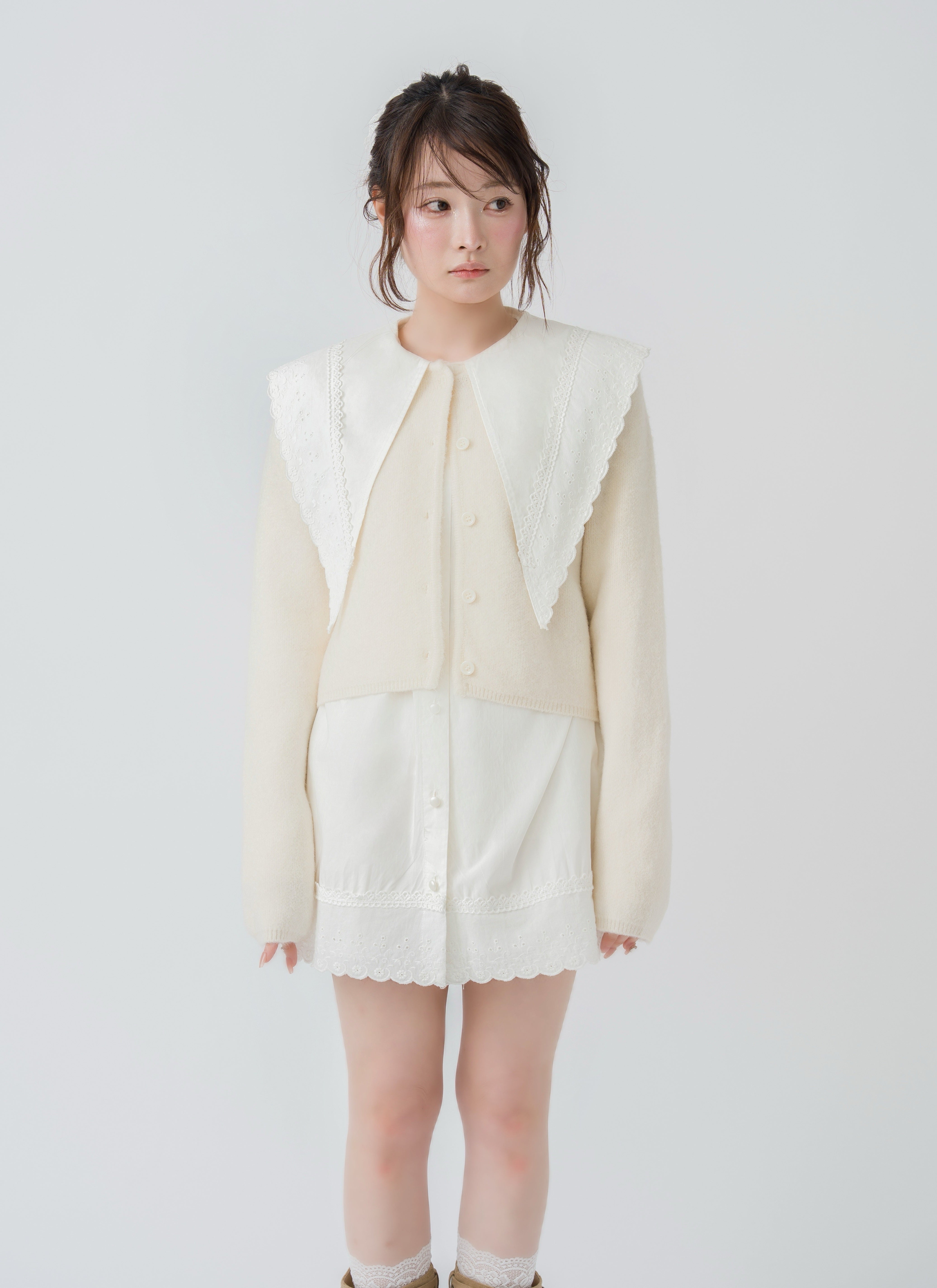 ロゴプレートニットカーディガン