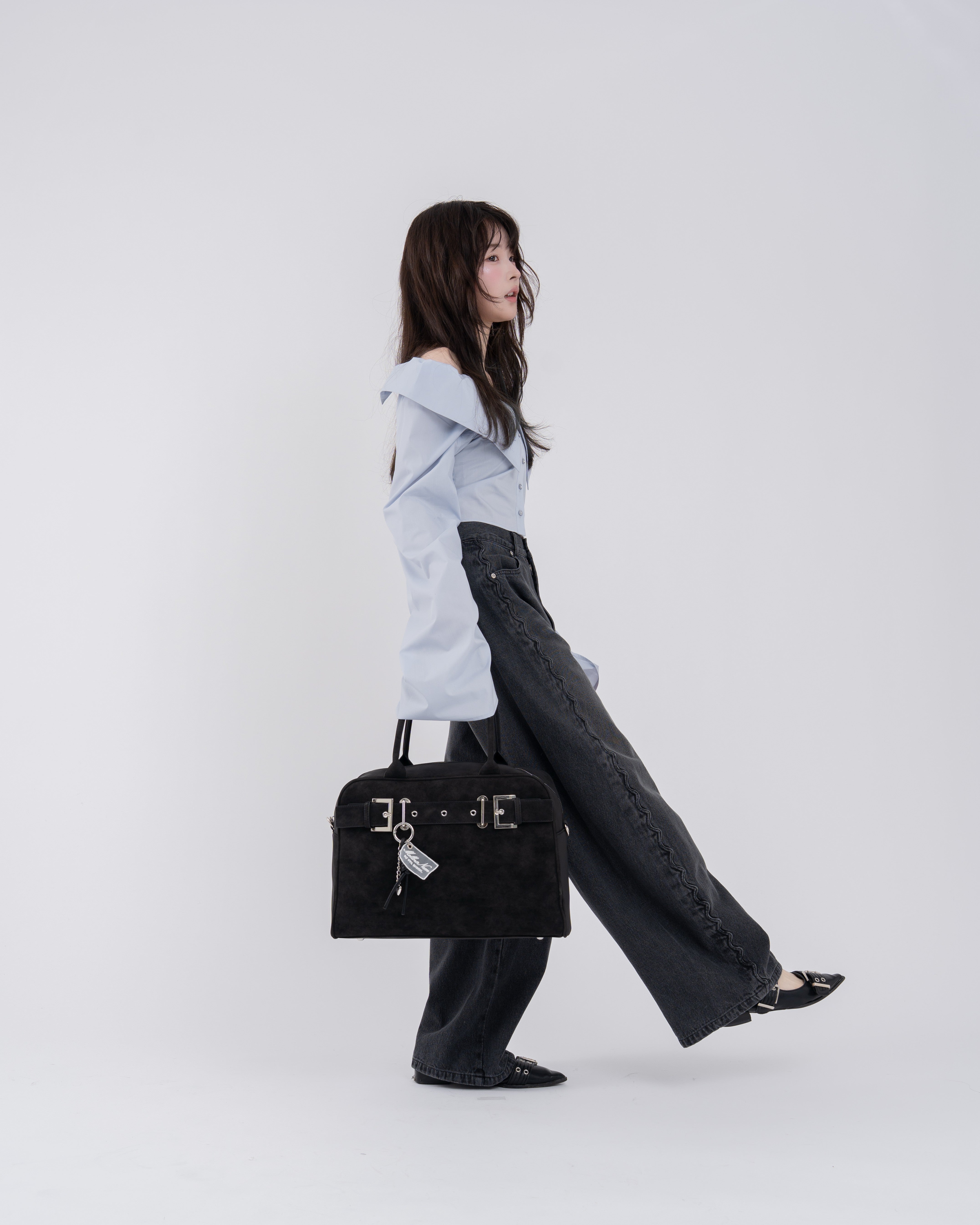 A4スウェードライクベルトボストンバッグ