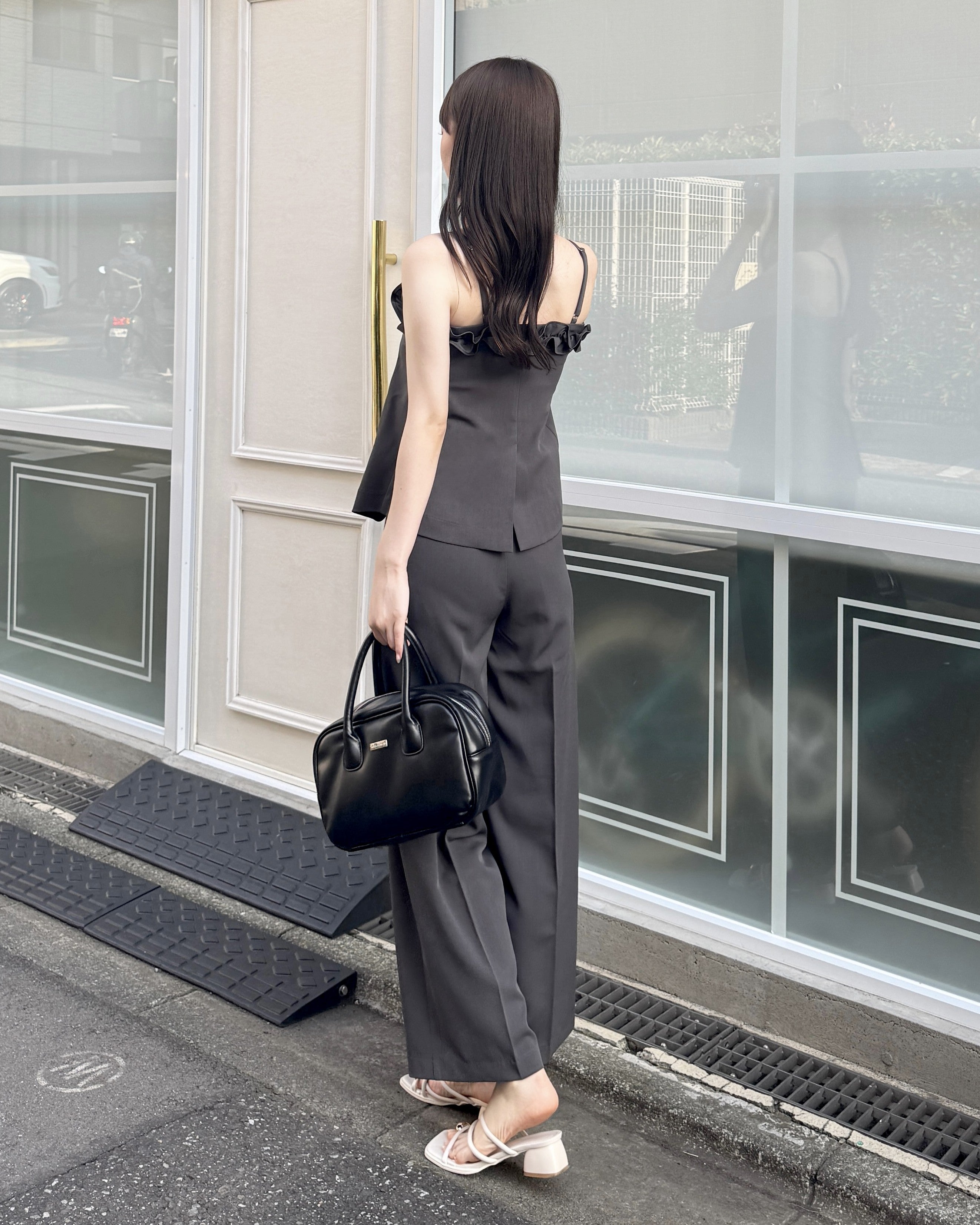 Frilled bustier setup