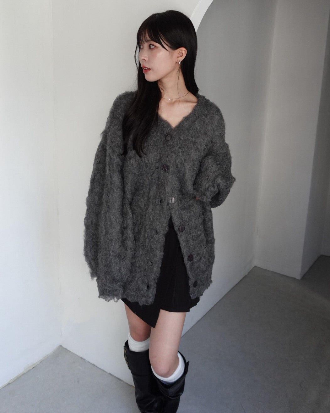 毛茸茸的针织长开衫