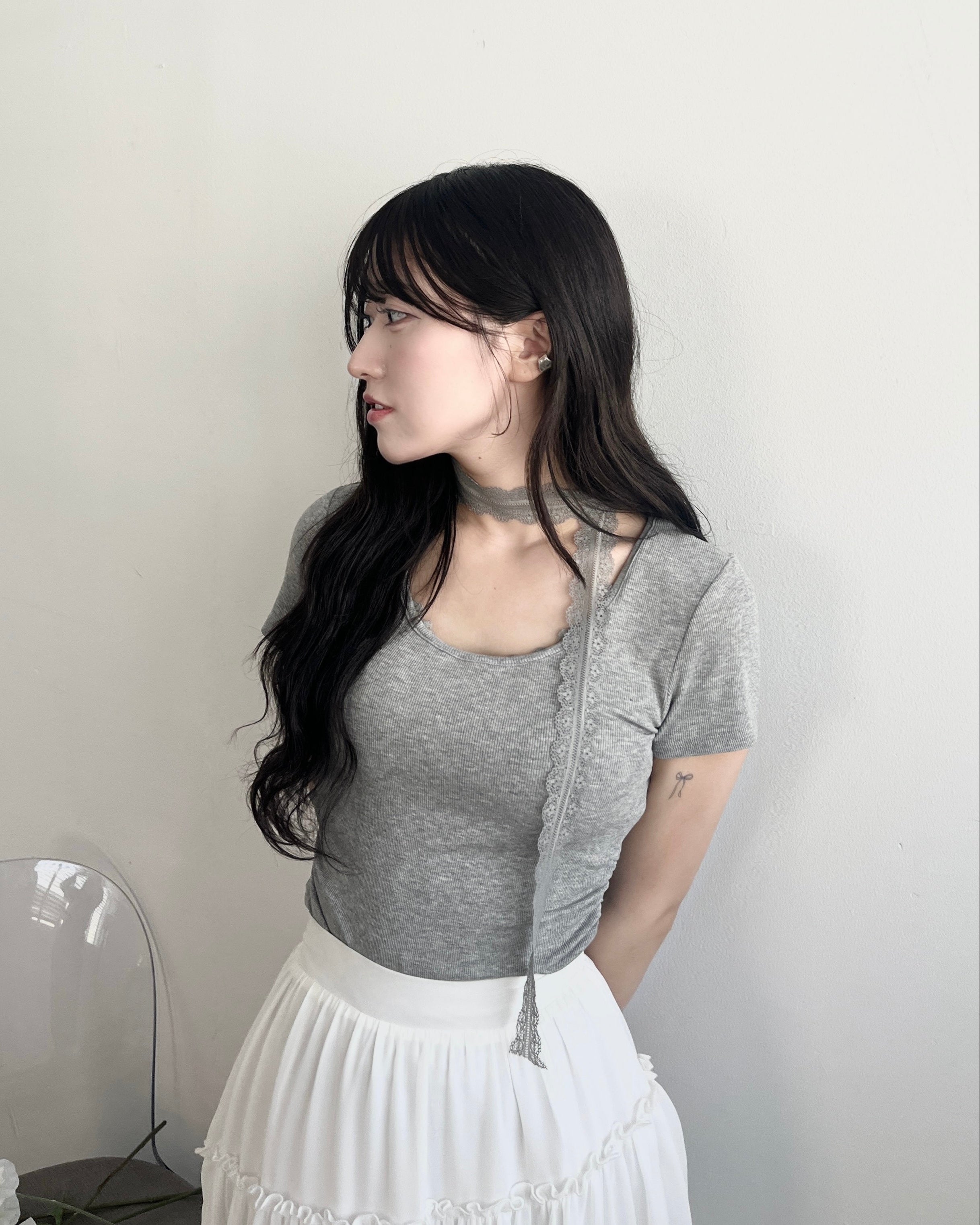 Lace docking T-shirt with tie