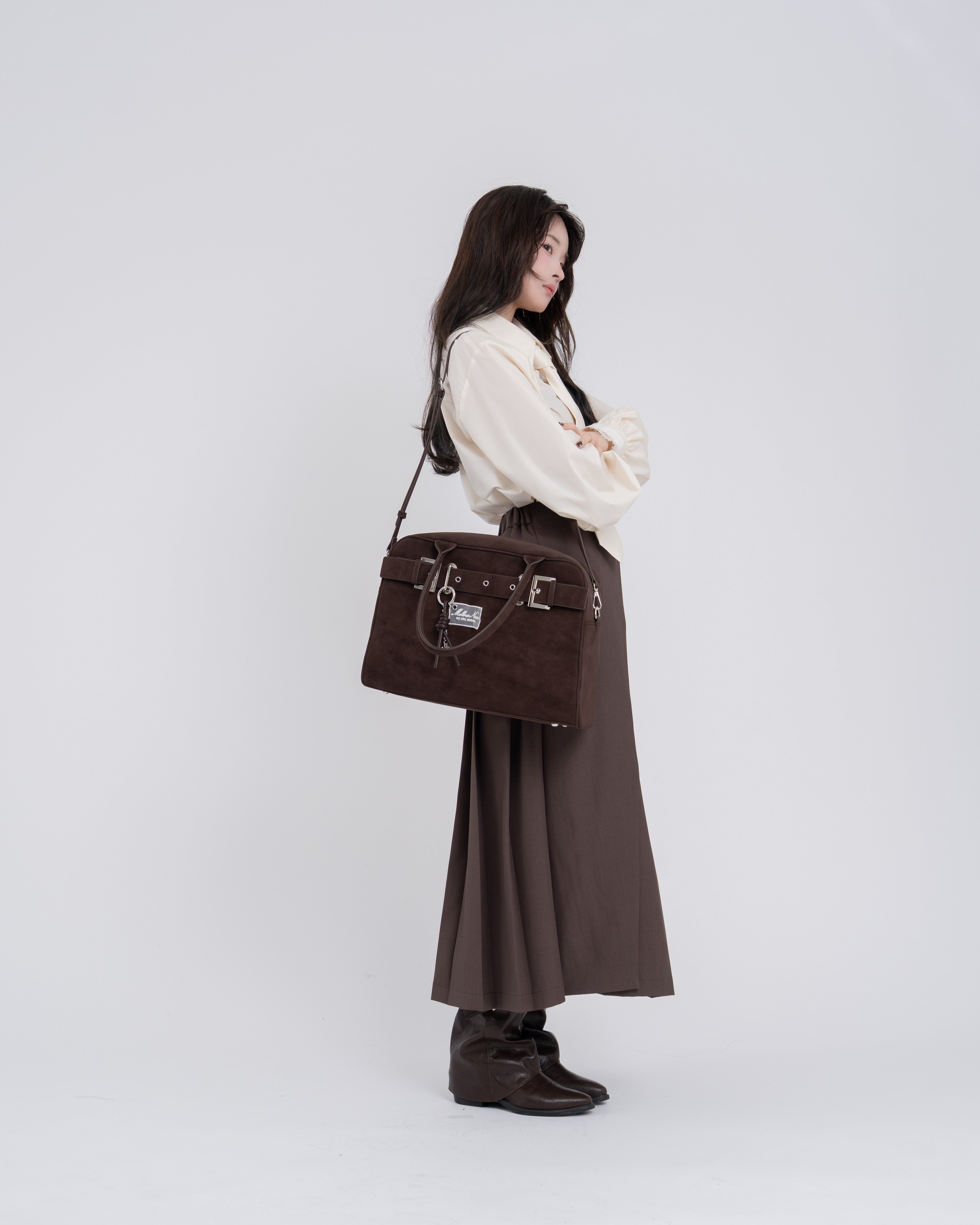 A4スウェードライクベルトボストンバッグ