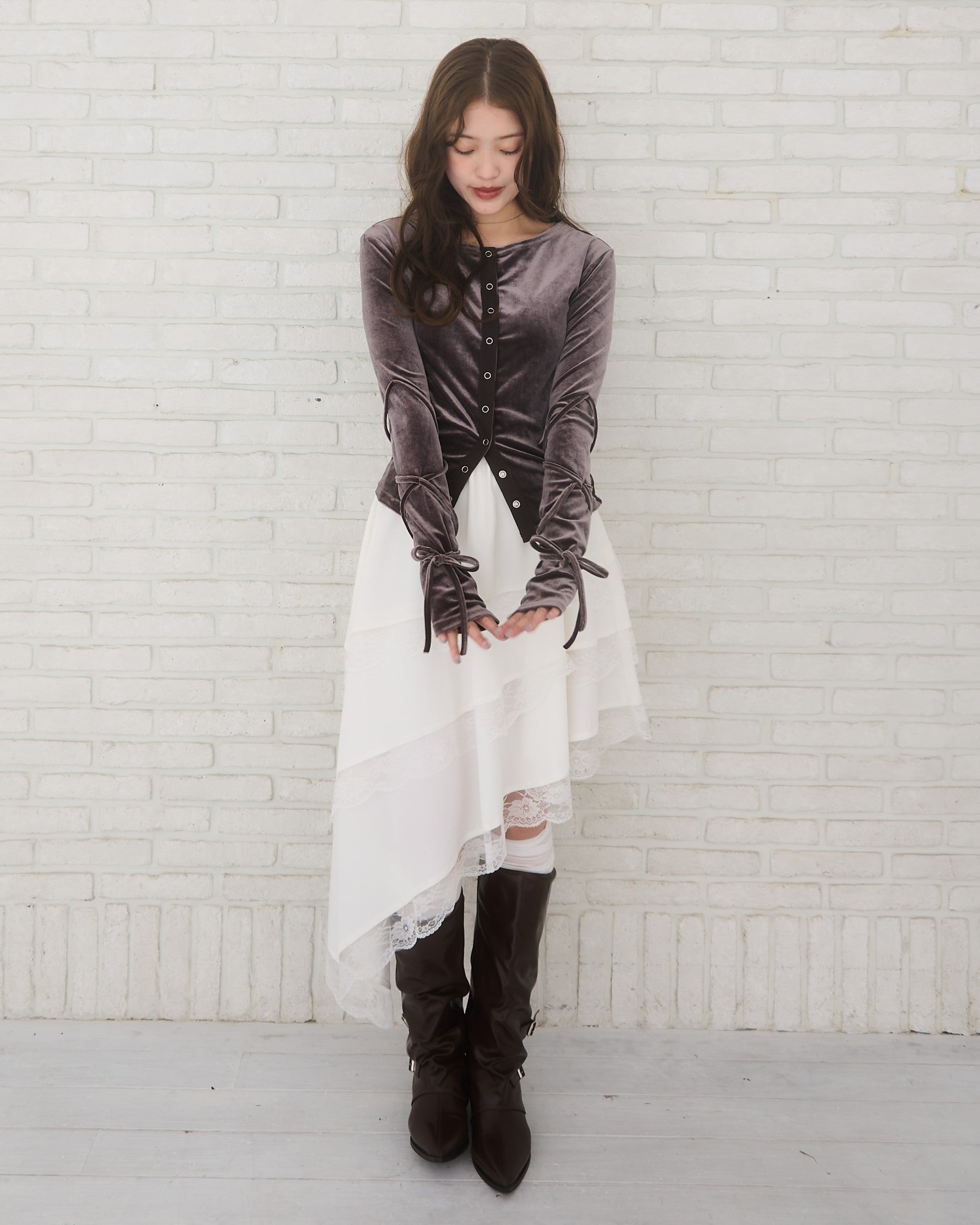 model:164cm/モカ