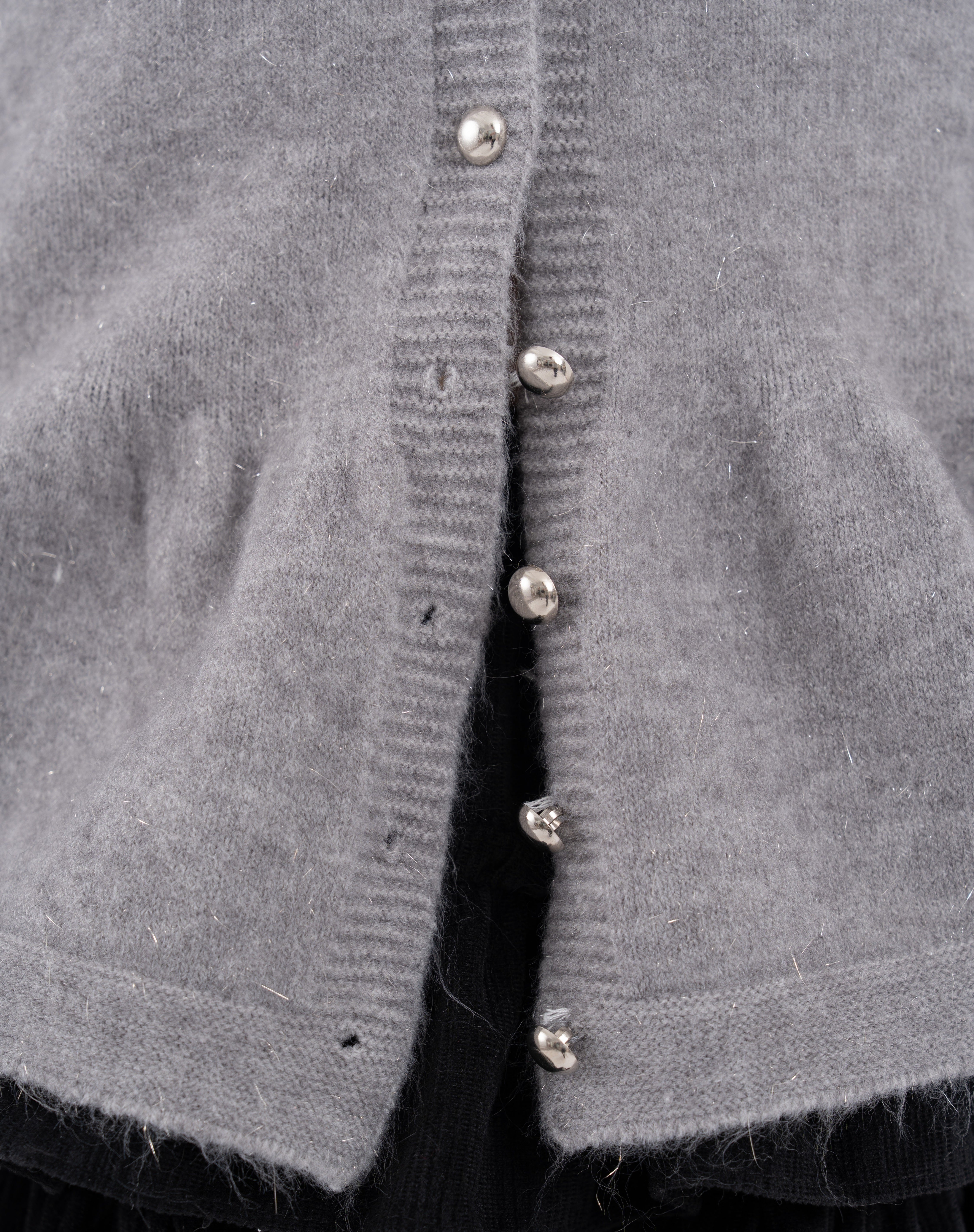 ラメペプラムポロニット