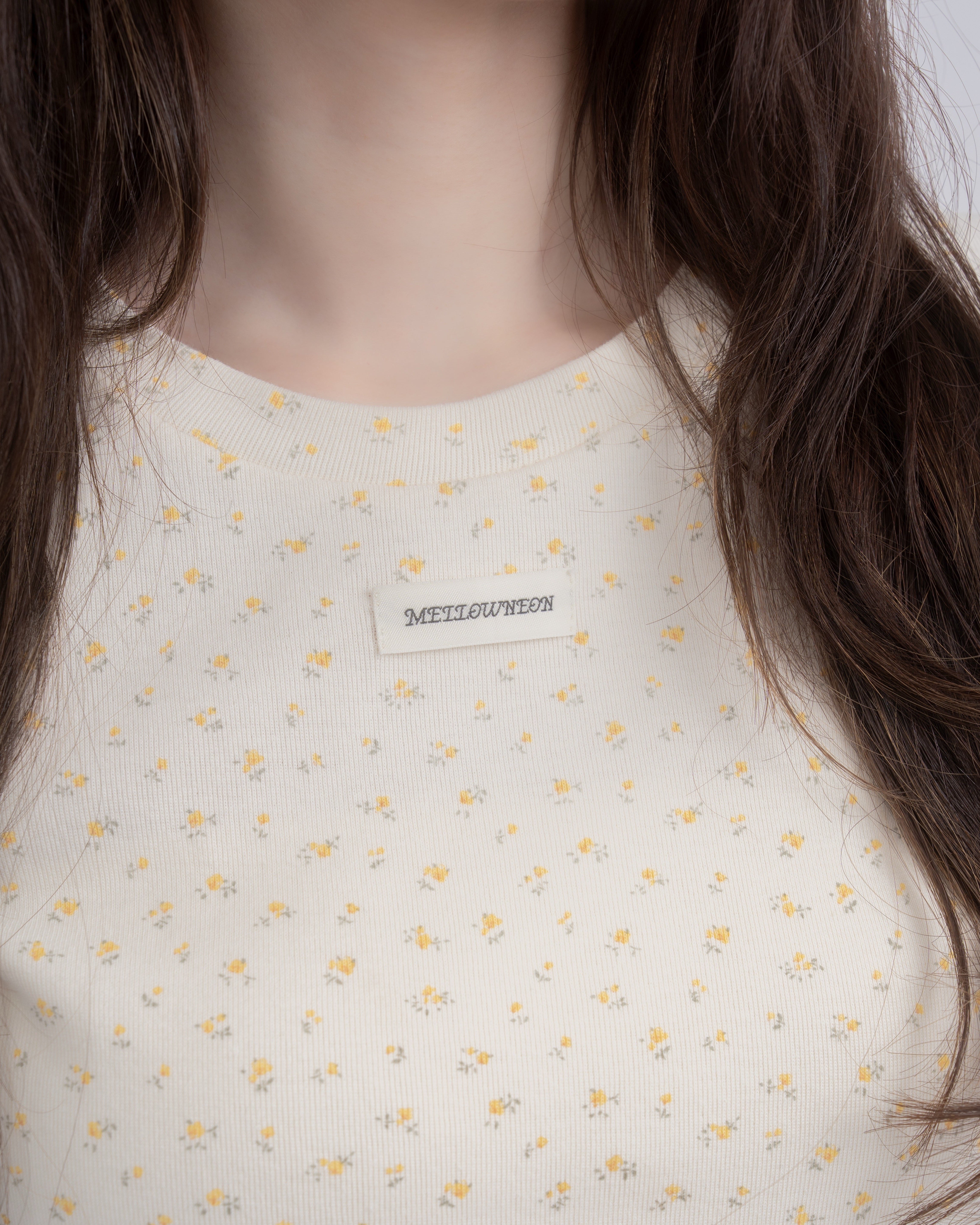 レースヘムTシャツ