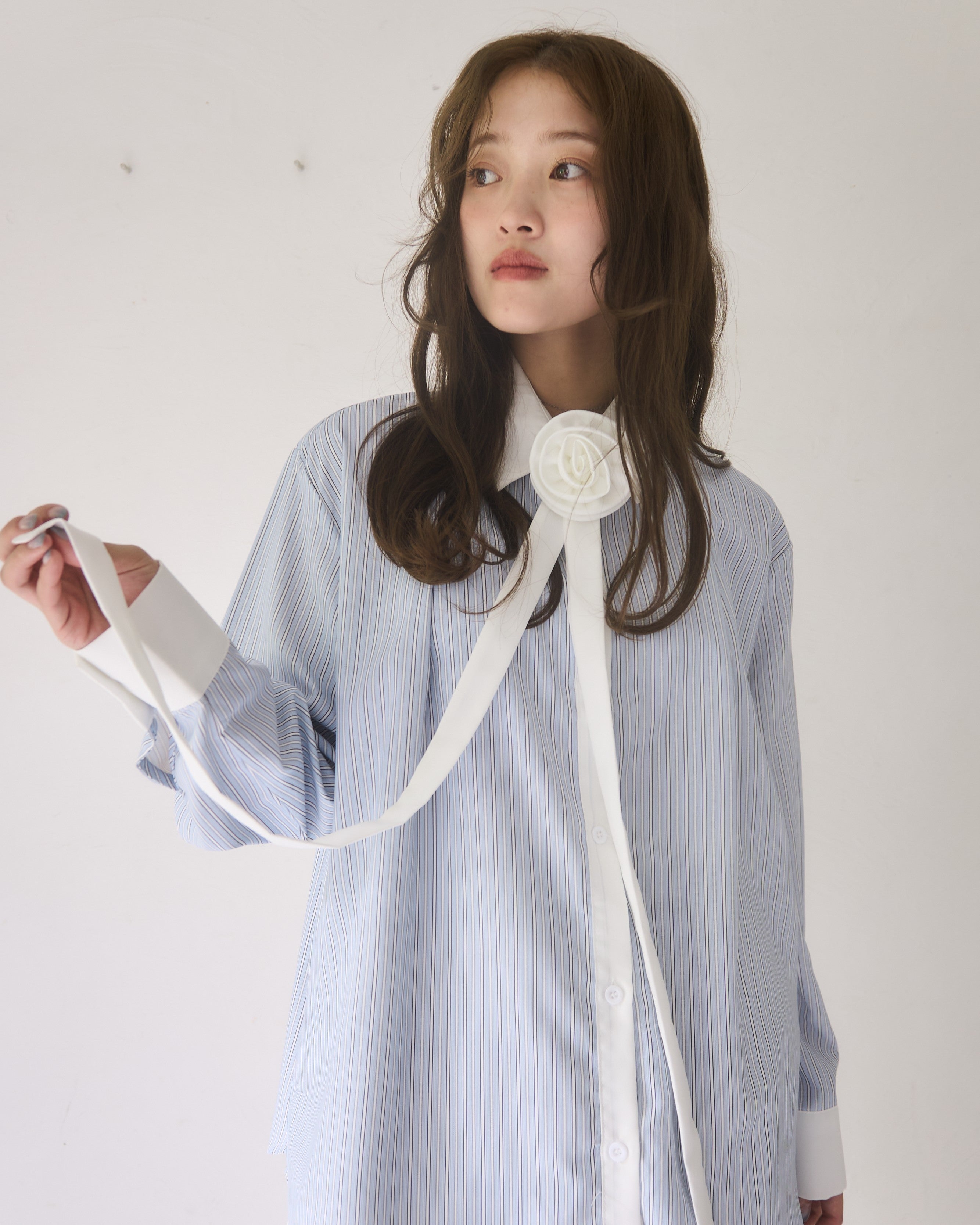 条纹杆衬衫