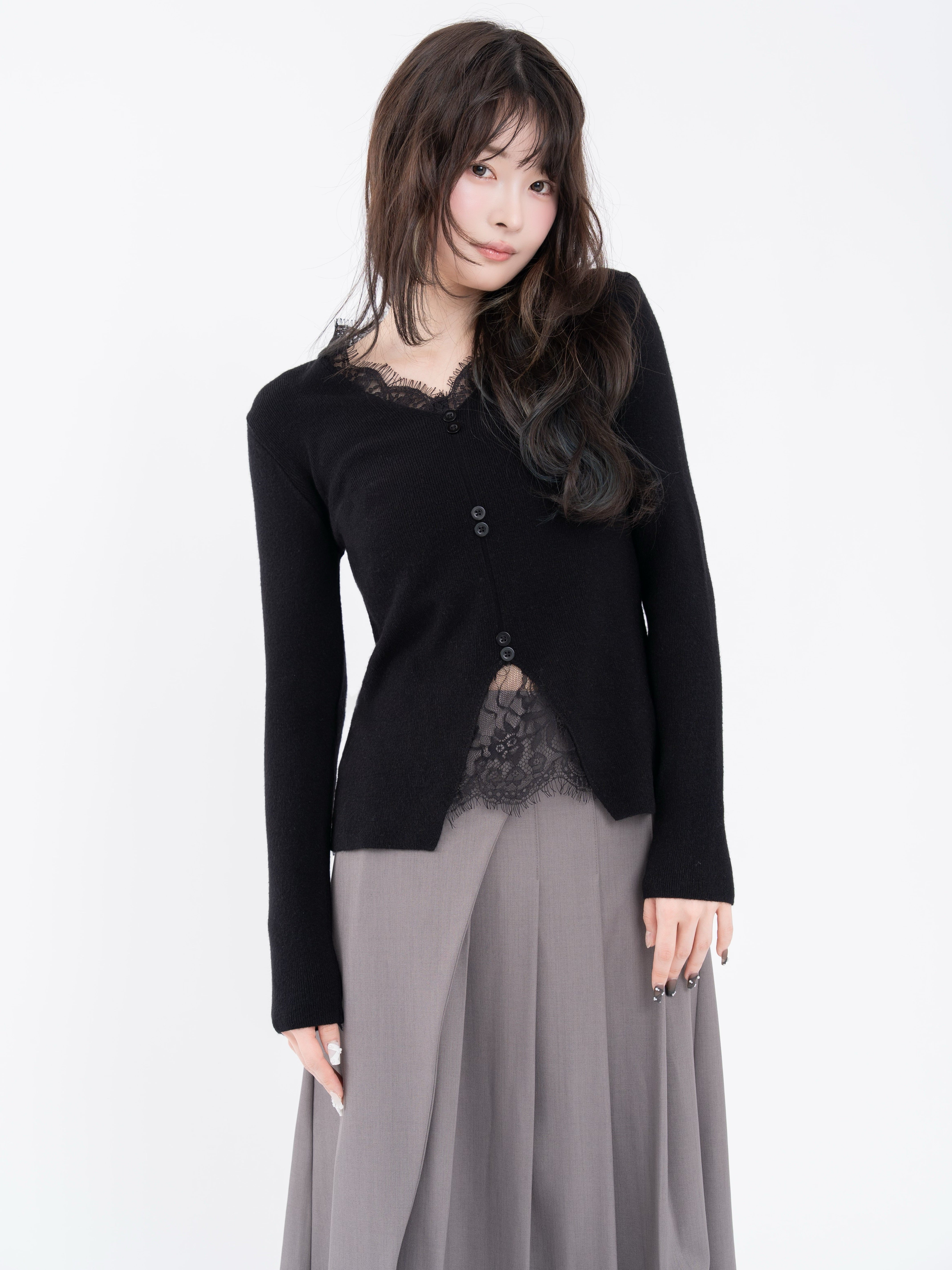 レースボタンニット