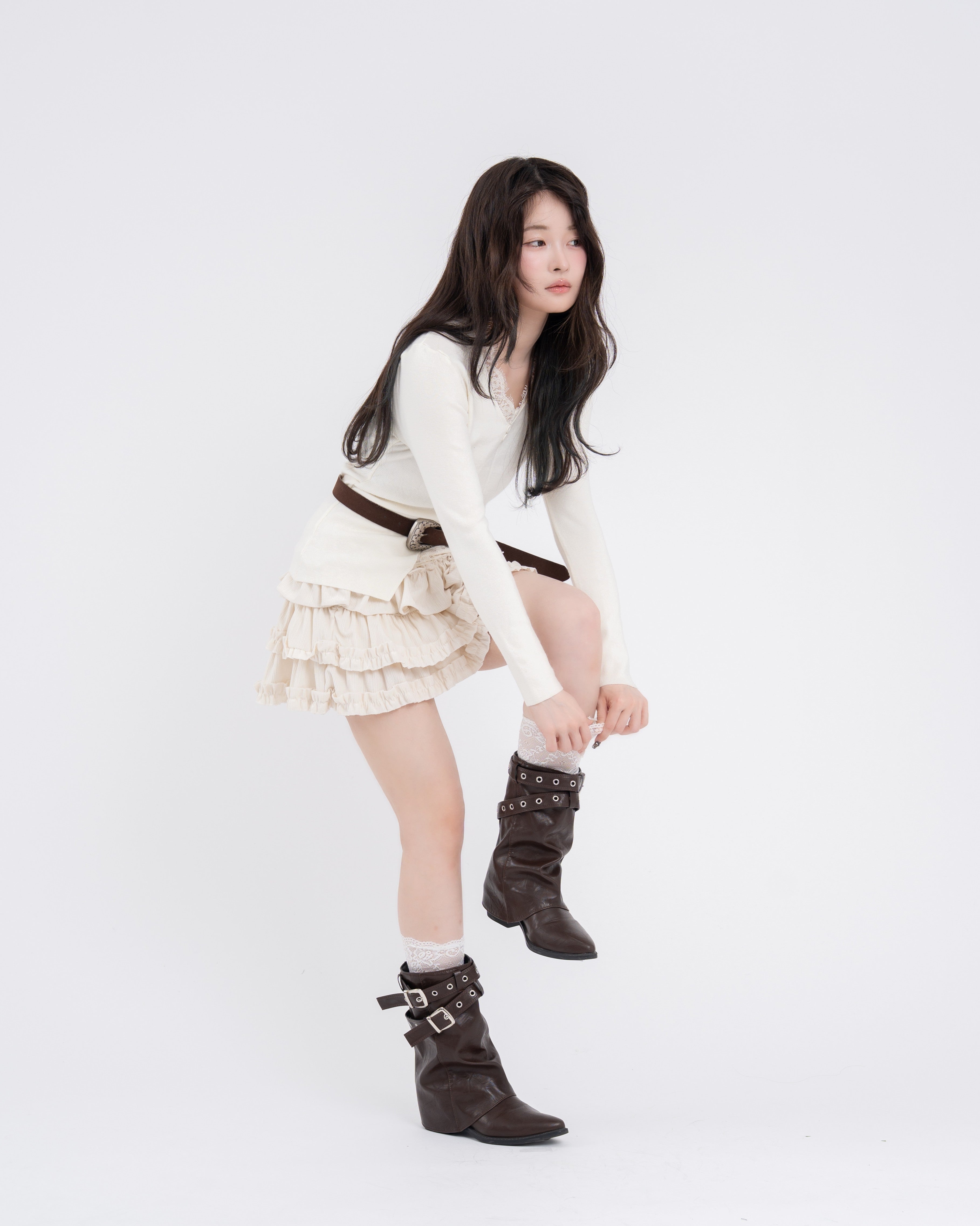 レースボタンニット