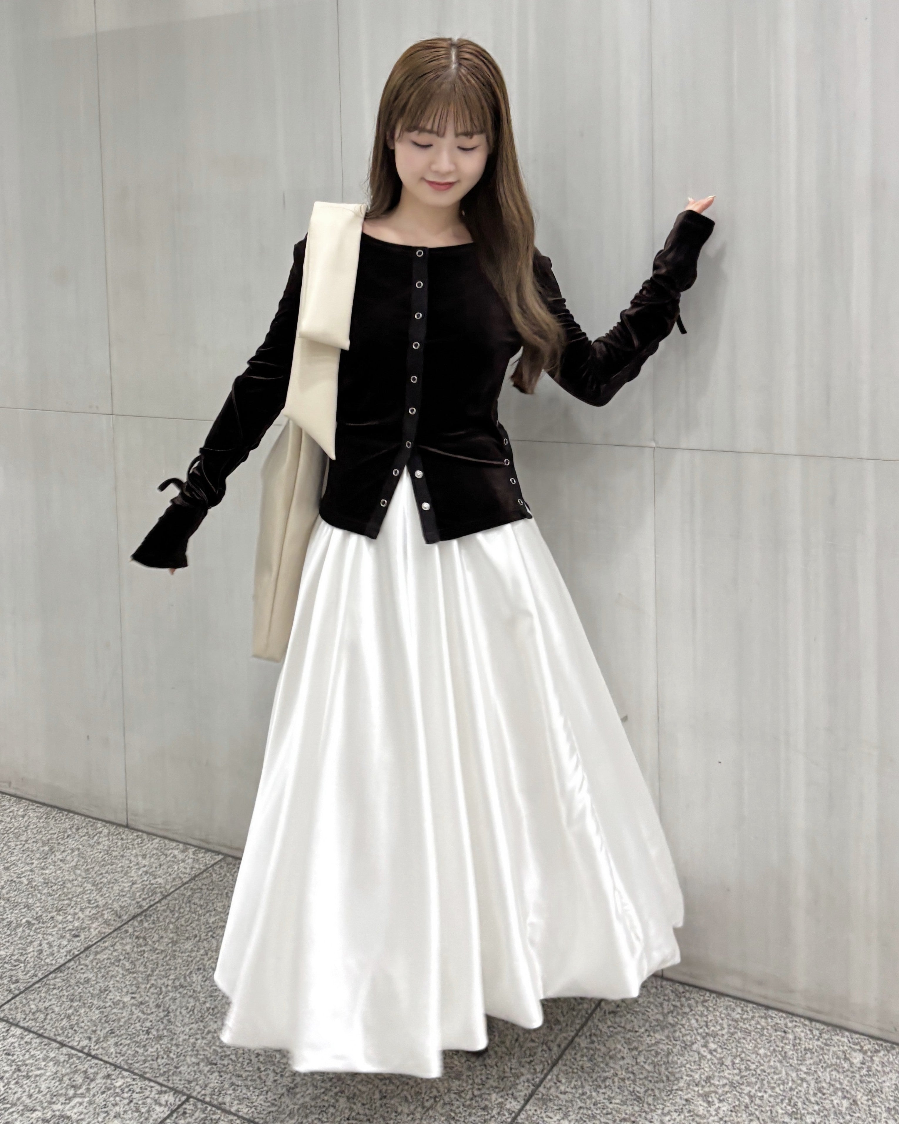 【一部予約】ベロアリボントップス