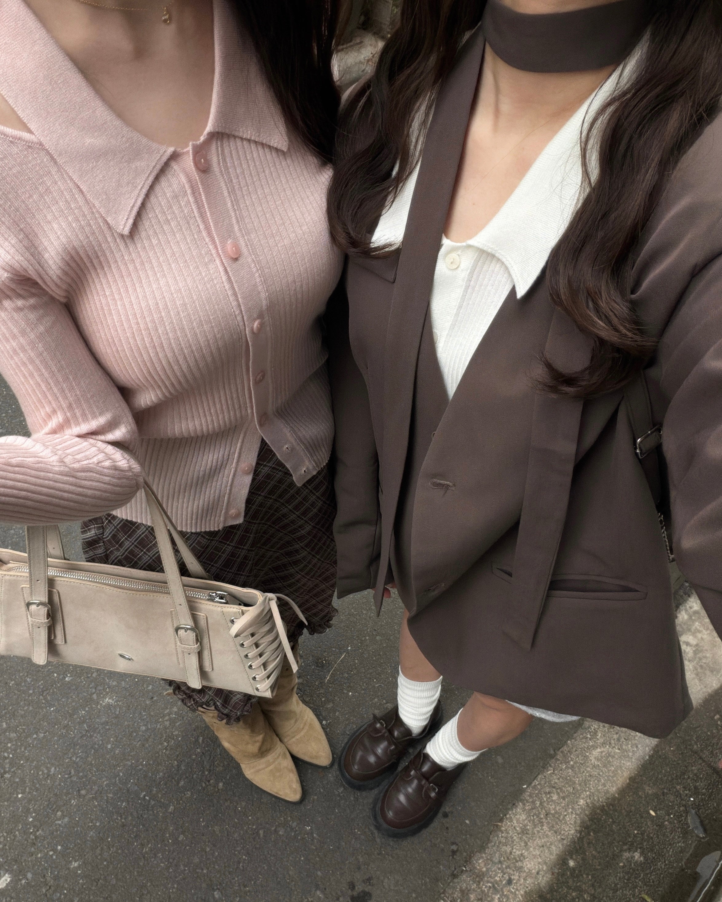 ネックオープンポロニット