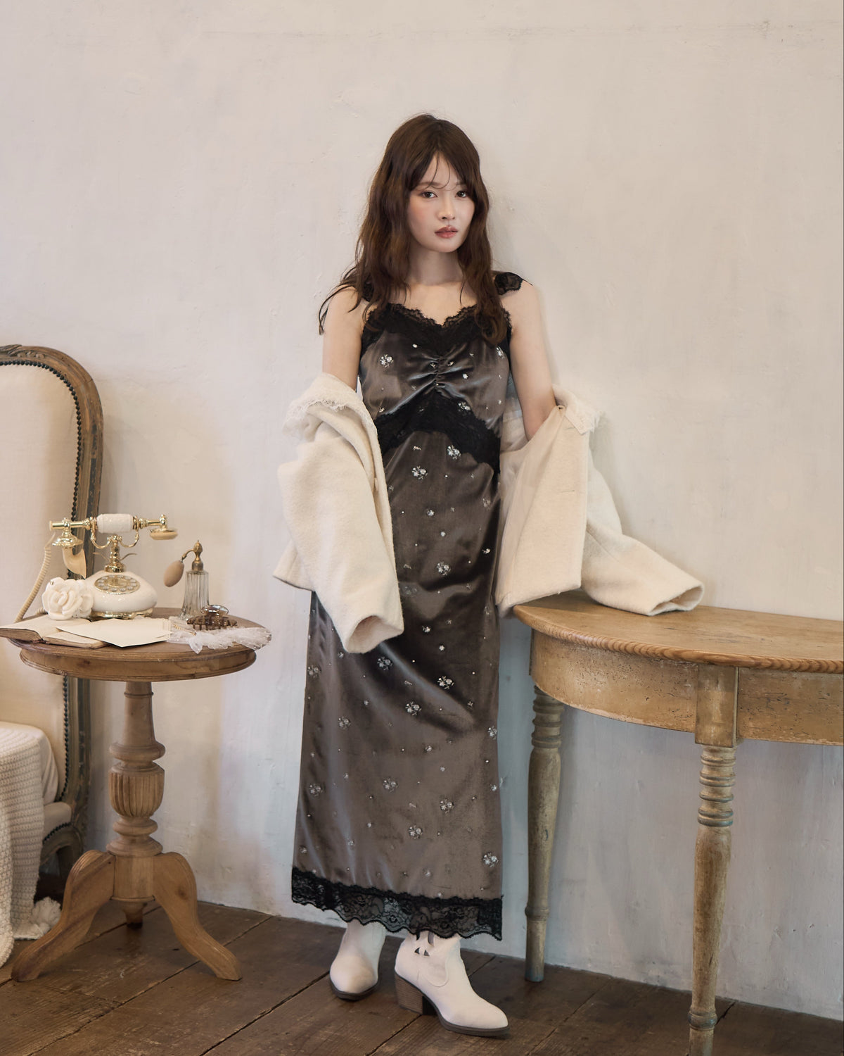 【予約】フラワー刺繍ベロアレースワンピース