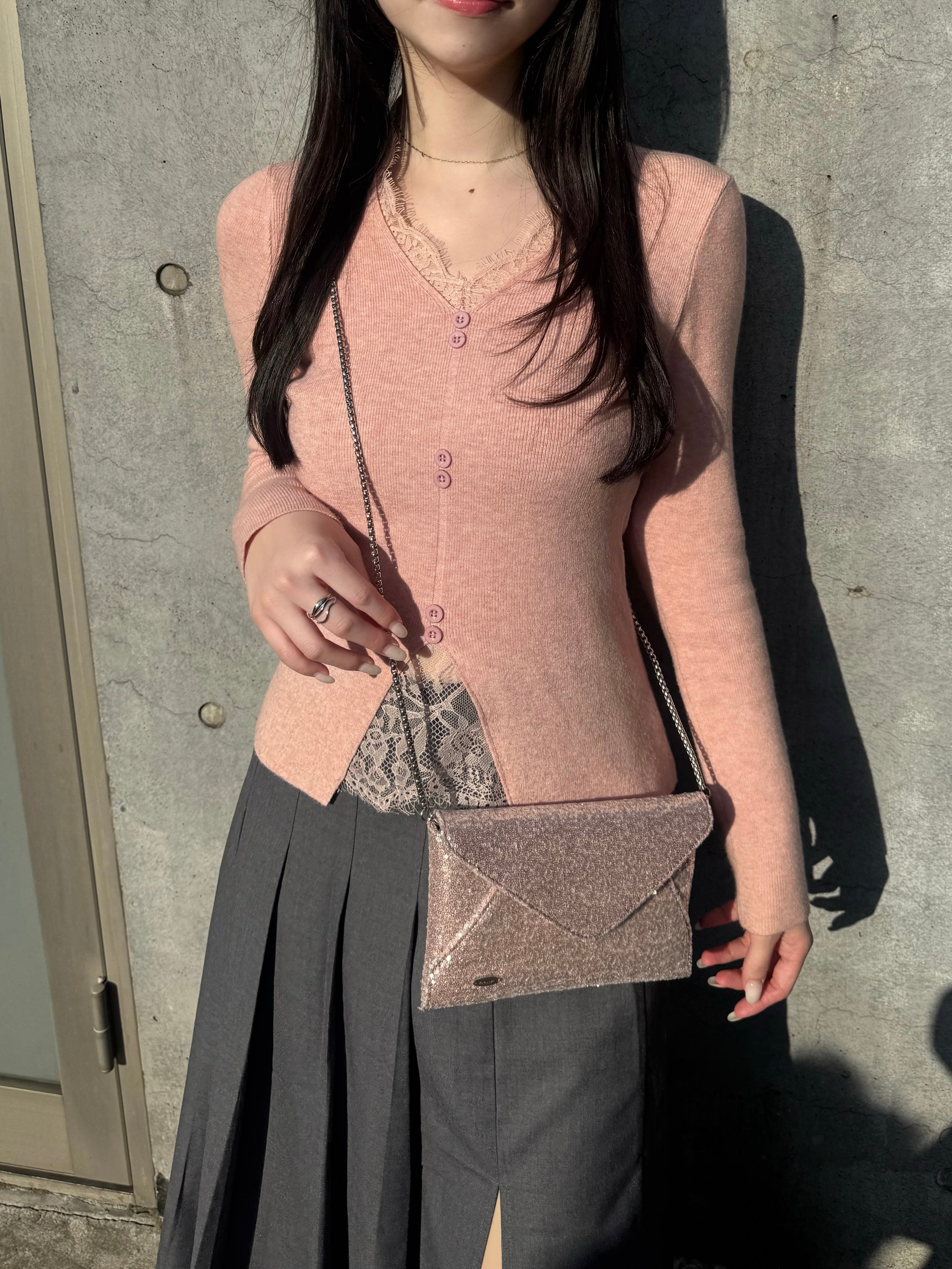 レースボタンニット