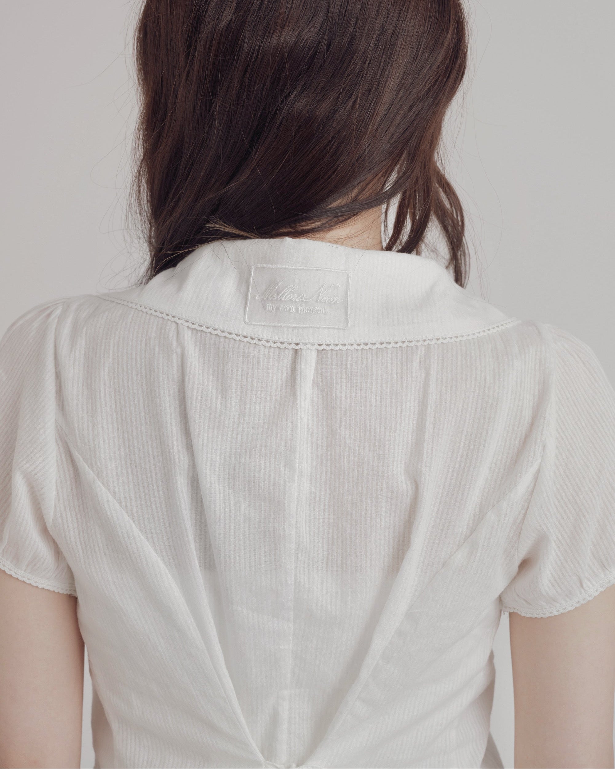 バックリボンキャップスリーブブラウス