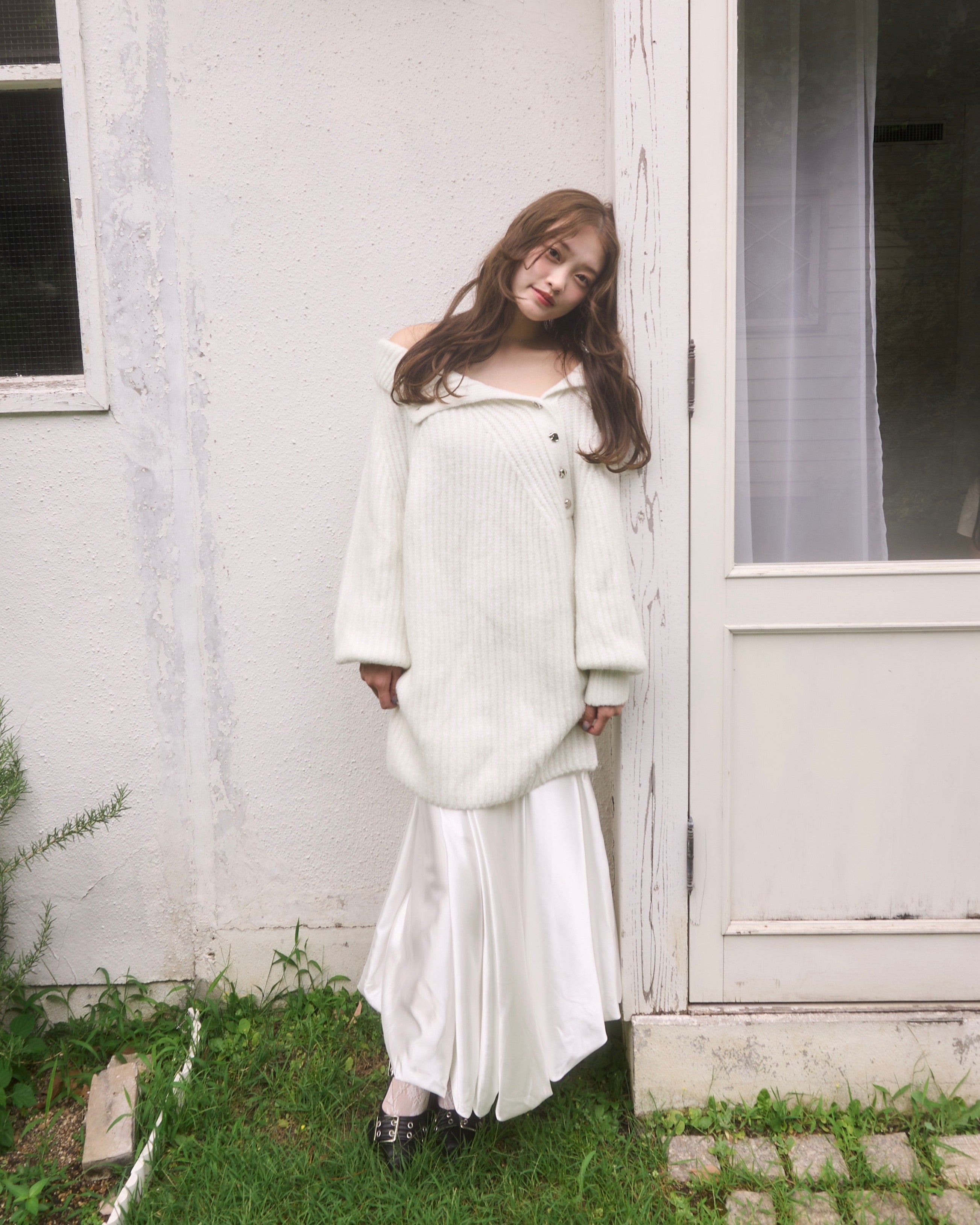 ボタンディテールラメニットミニワンピース