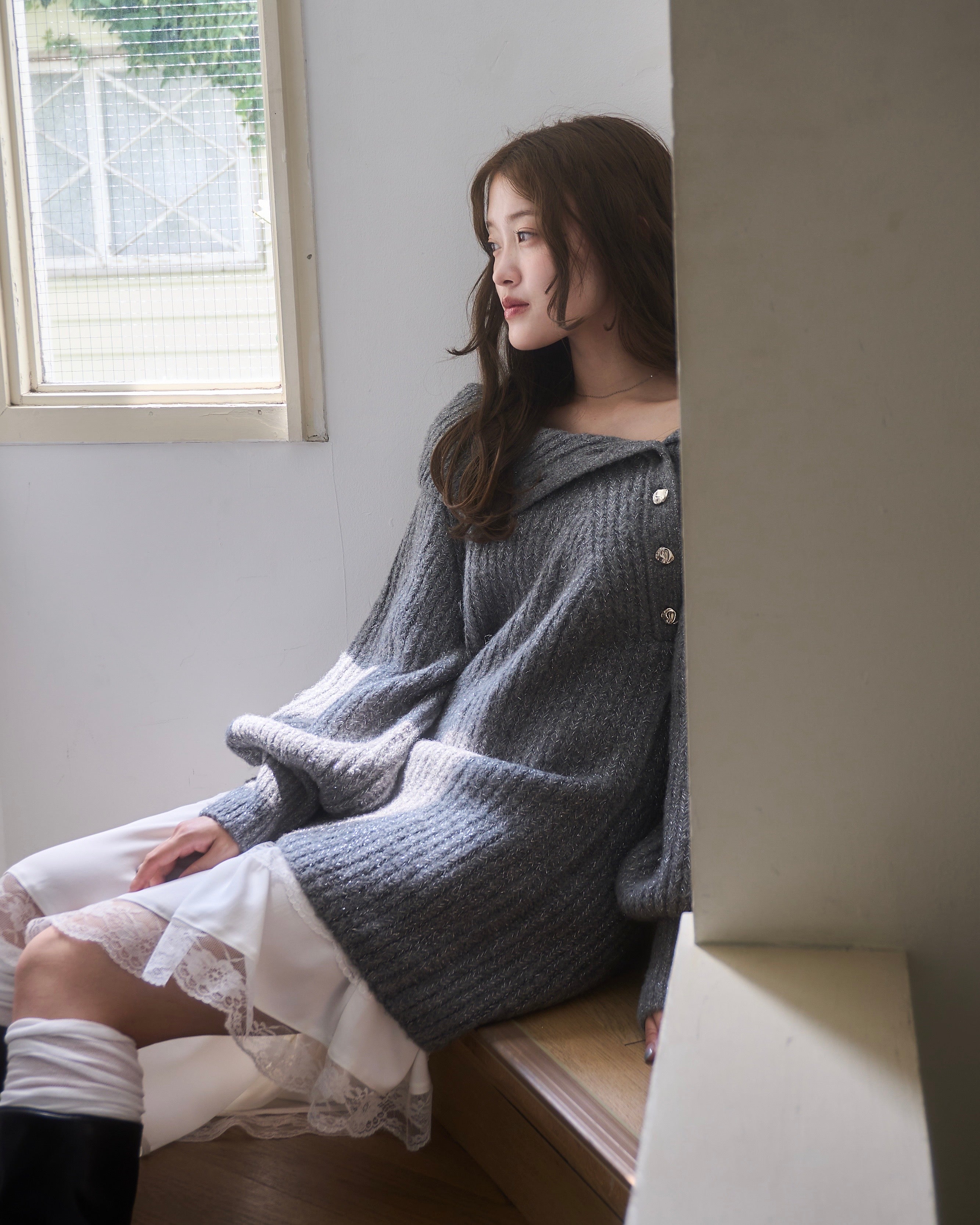 按钮详细信息闪光编织迷你连衣裙