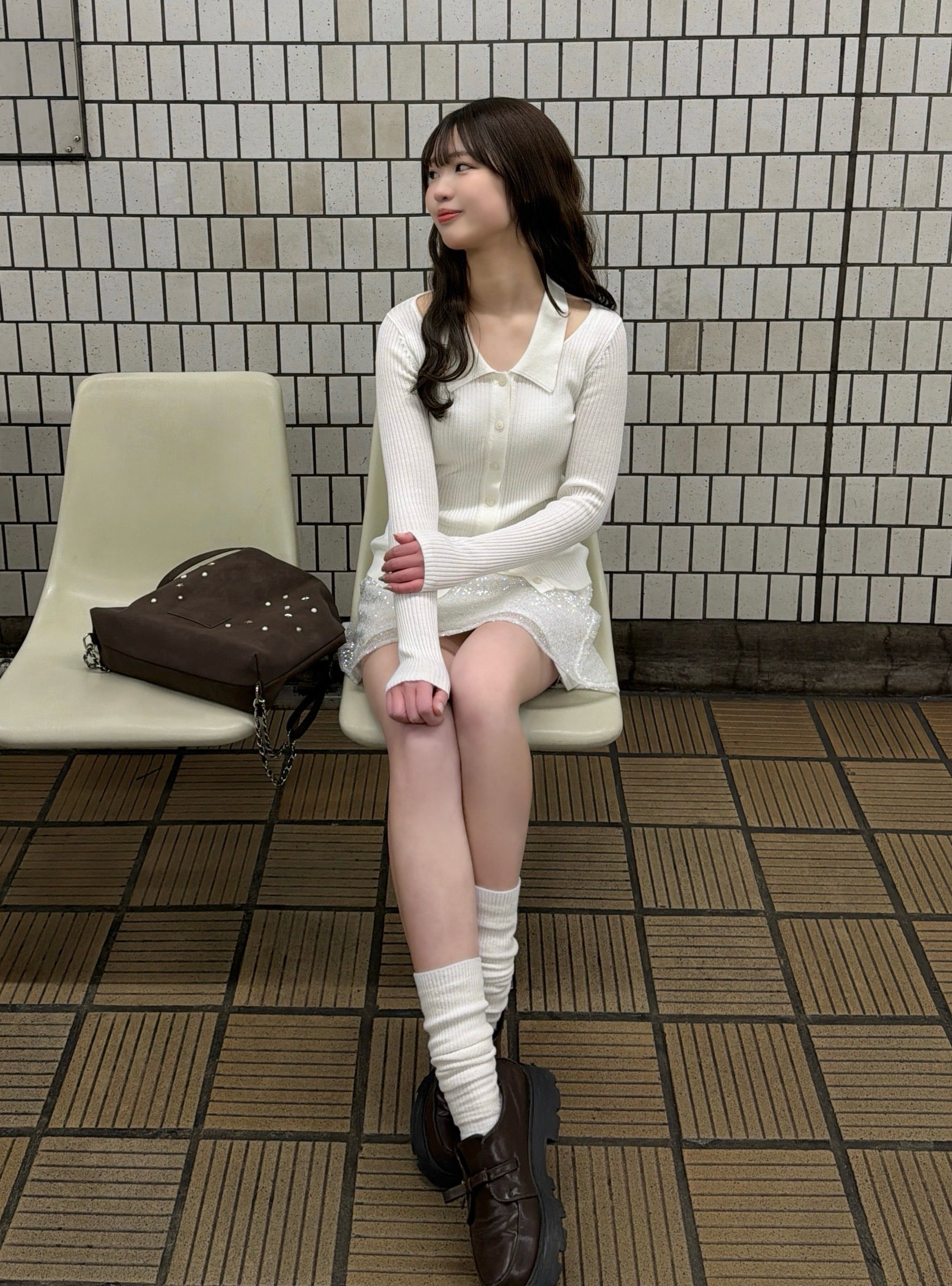 ネックオープンポロニット