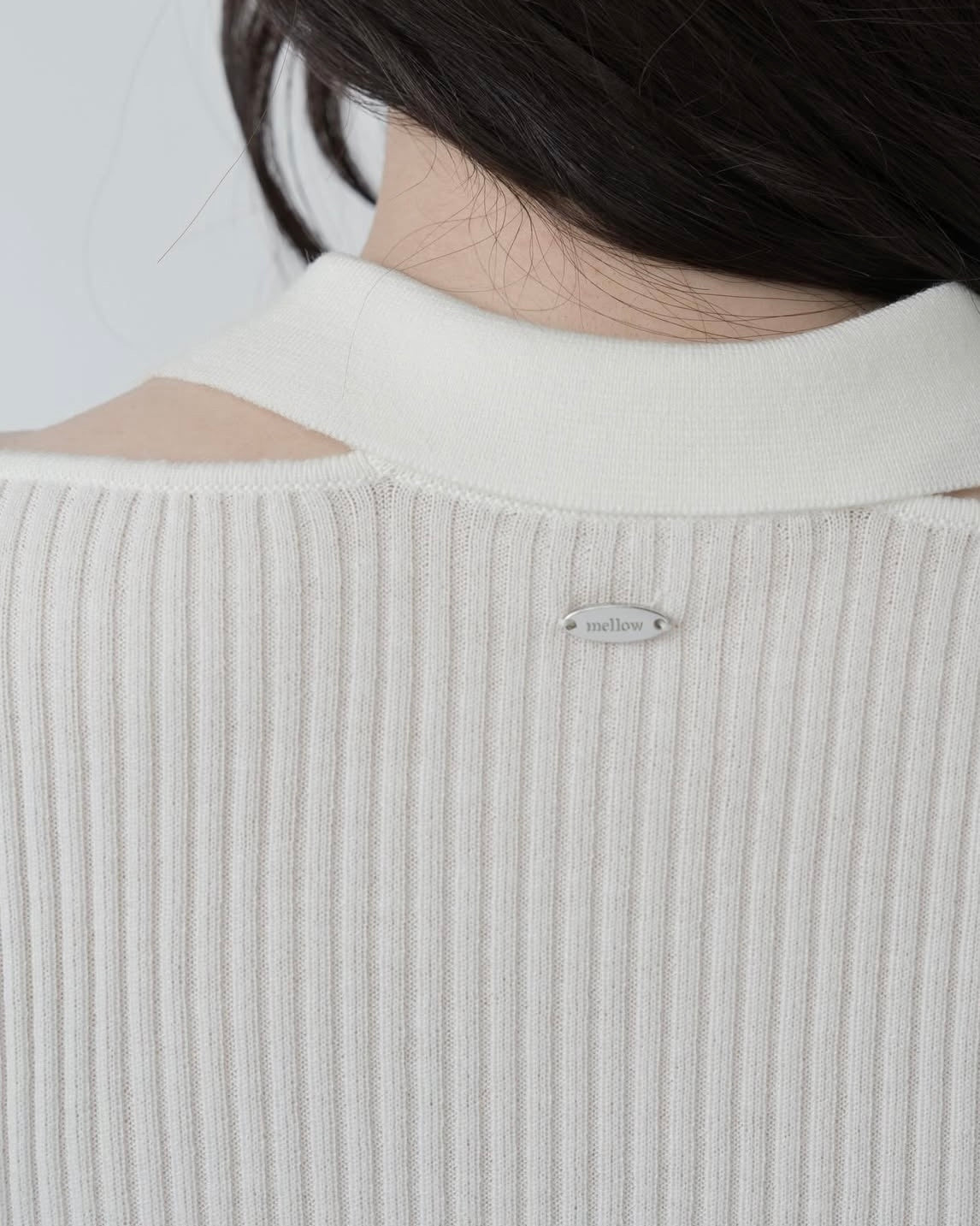 ネックオープンポロニット