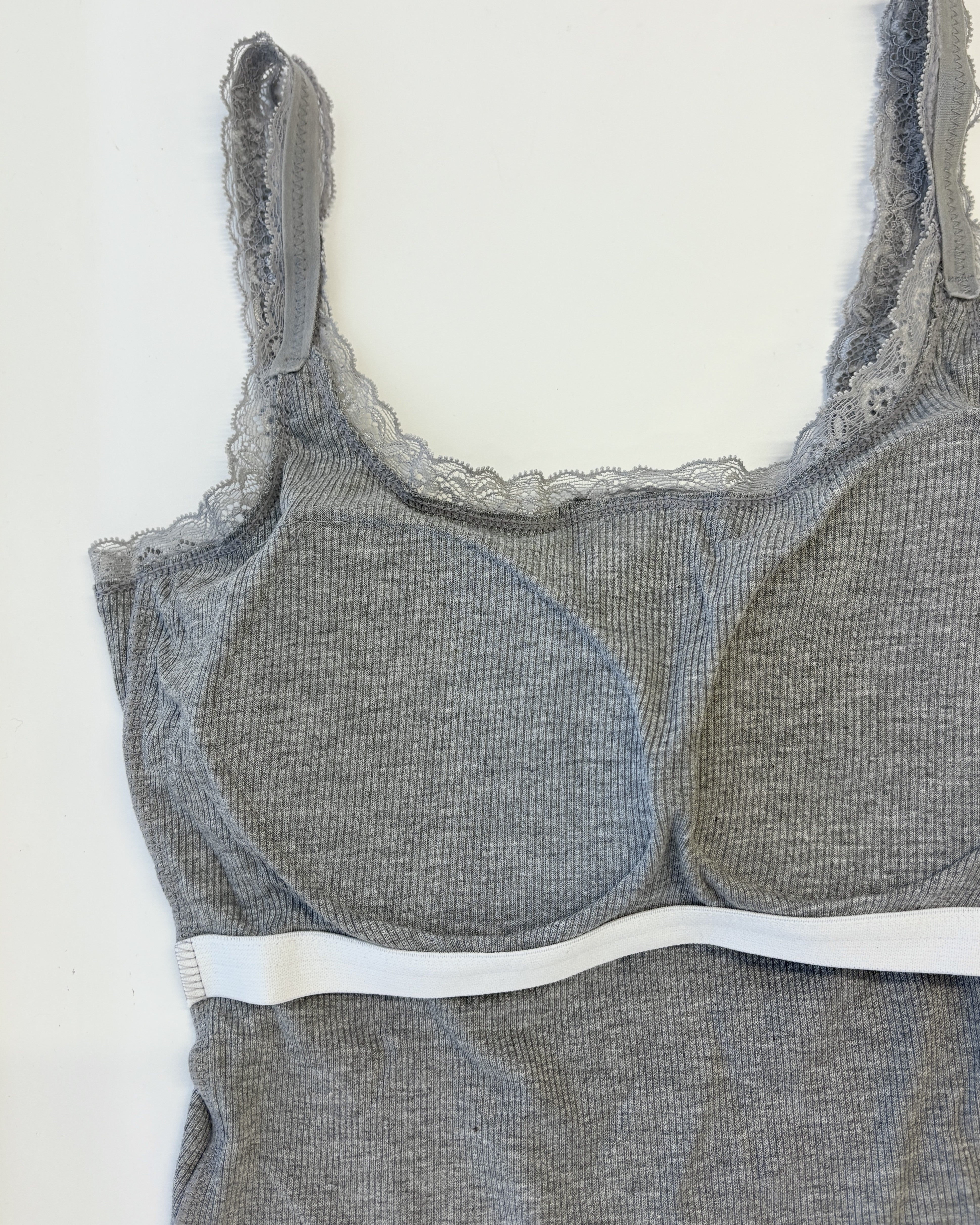 Lace docking camisole with cup