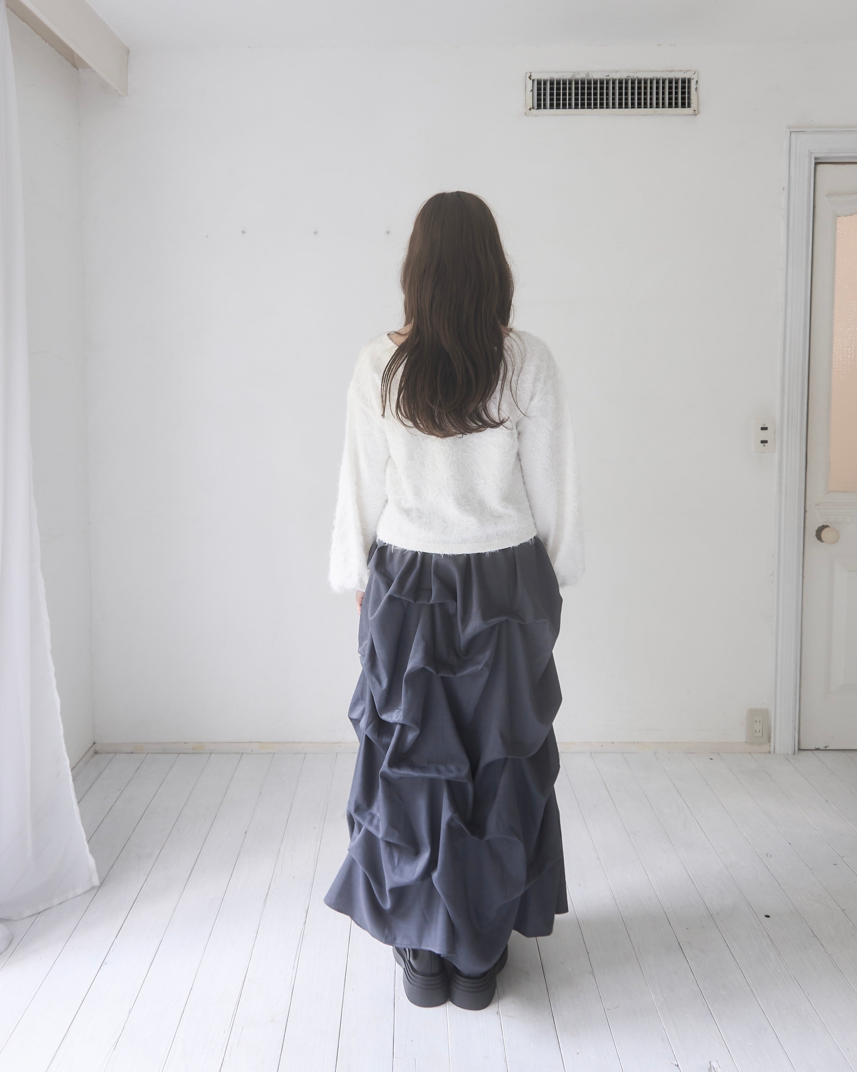 Random tuck skirt