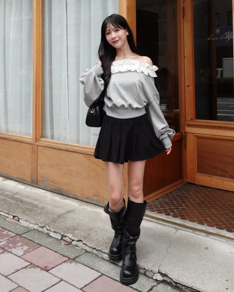 オフショルフリルスウェット