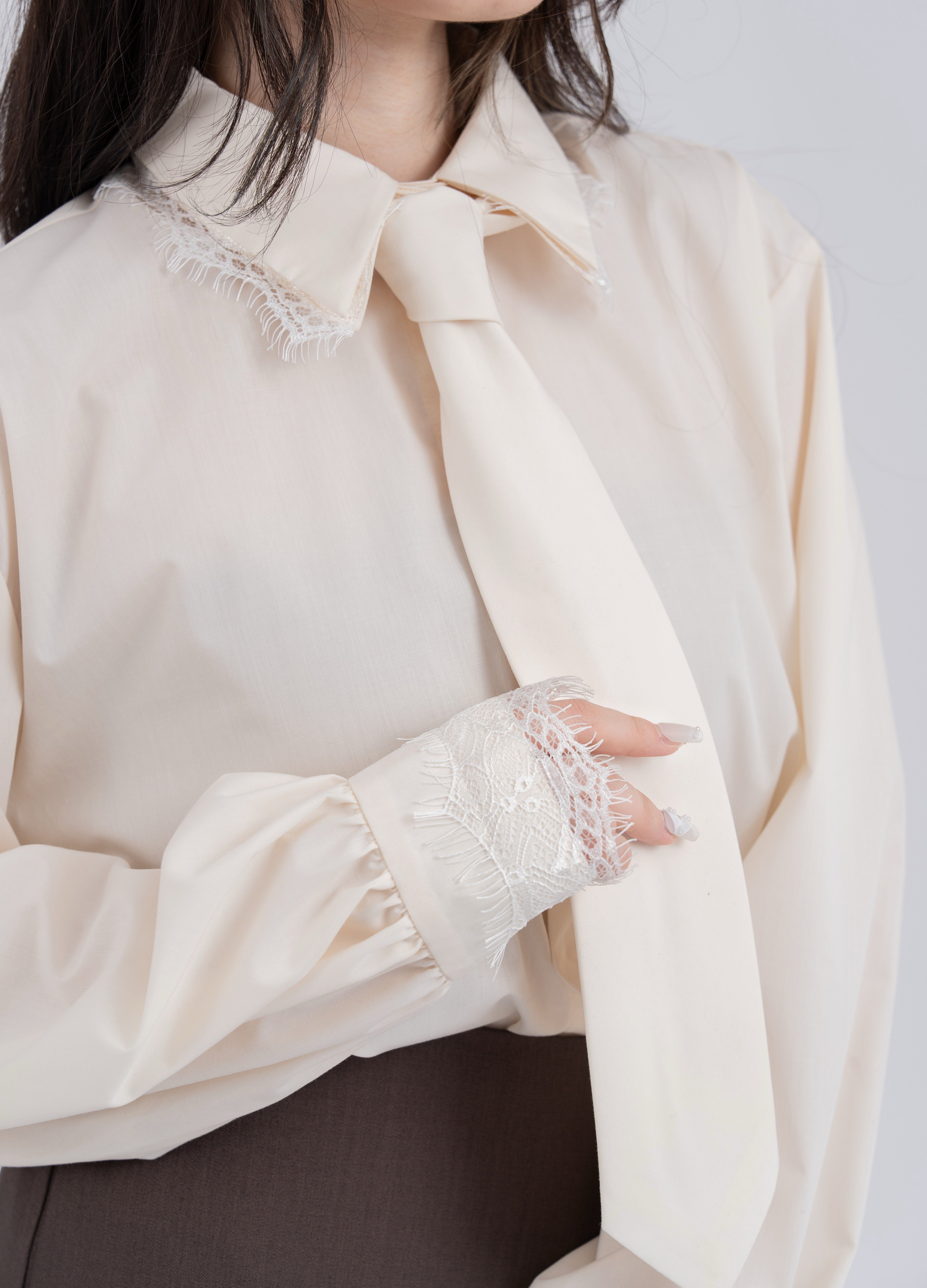 【一部予約】ネクタイセットレースドッキングシャツ