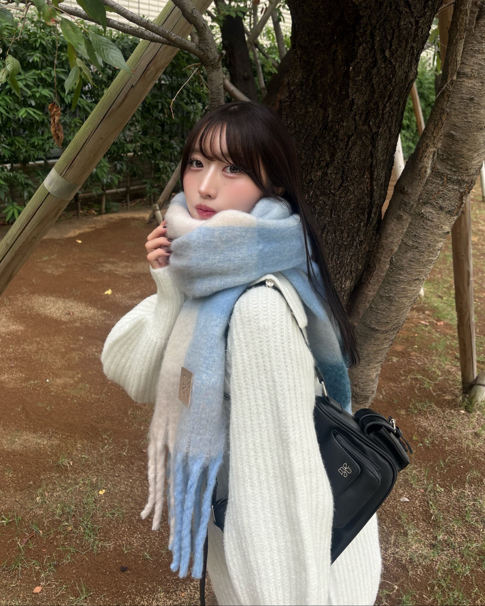 ボタンディテールラメニットミニワンピース