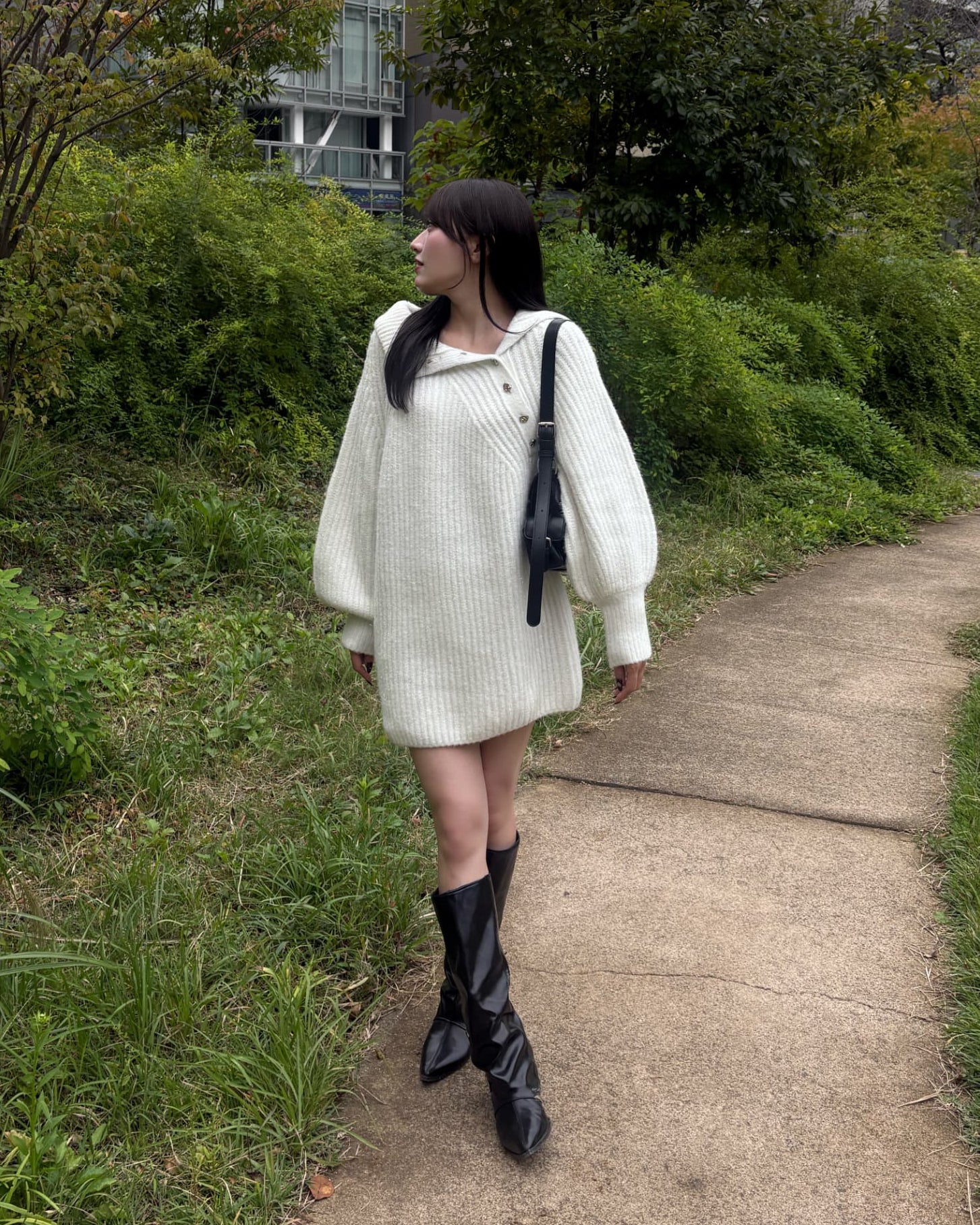 按钮详细信息闪光编织迷你连衣裙