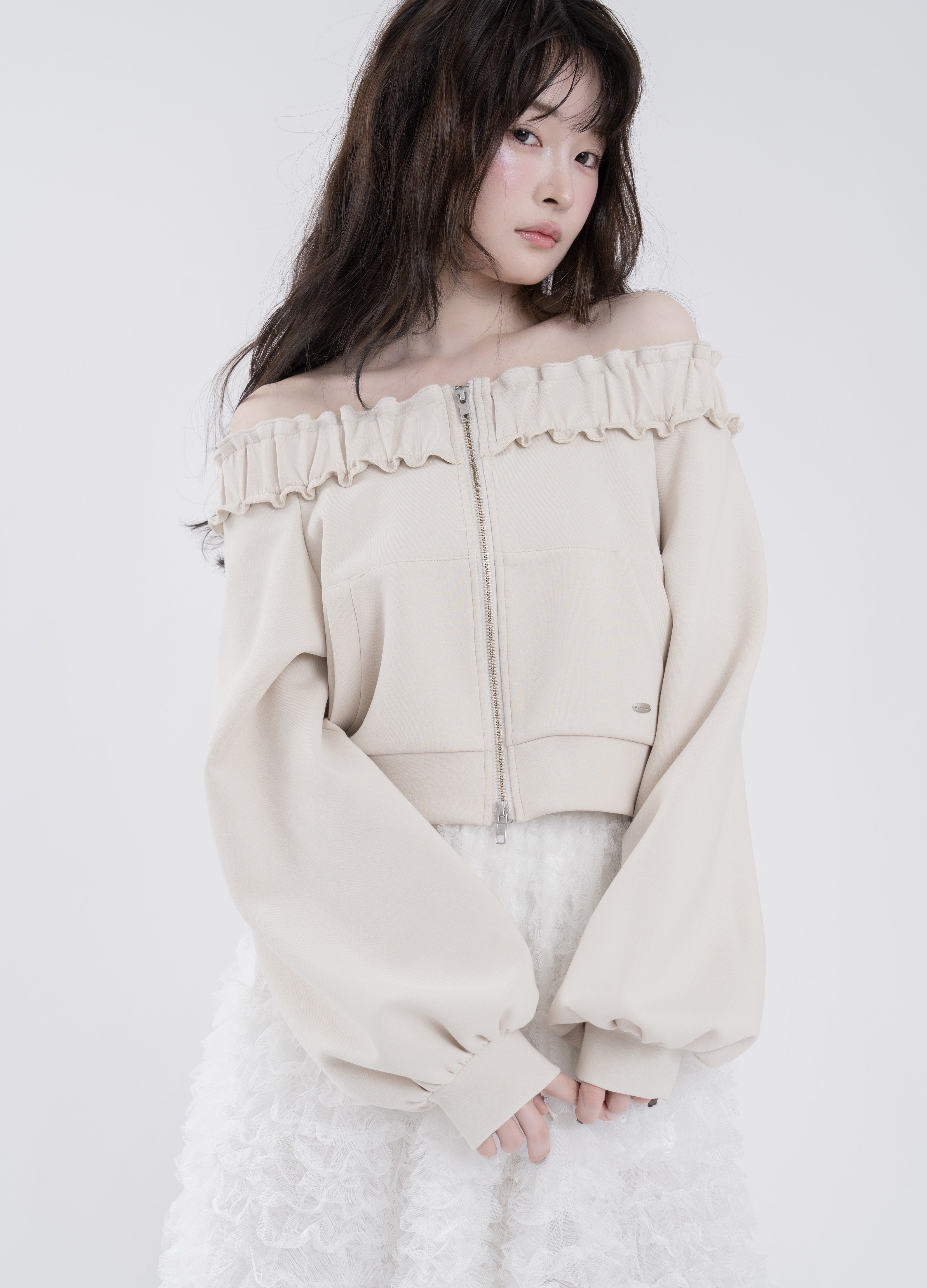 ダブルジップオフショルフリルスウェット