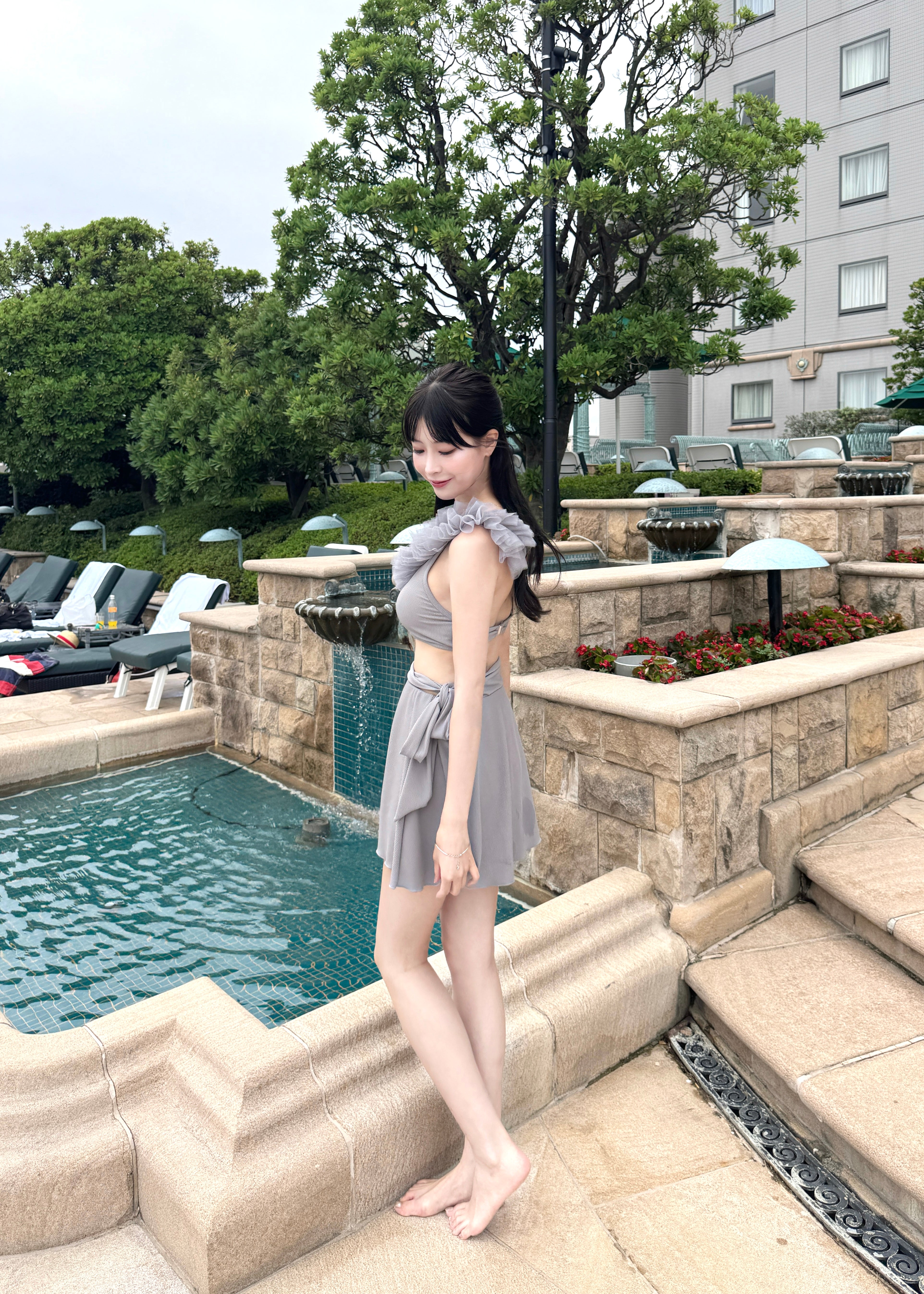 チュールワンショルダー水着