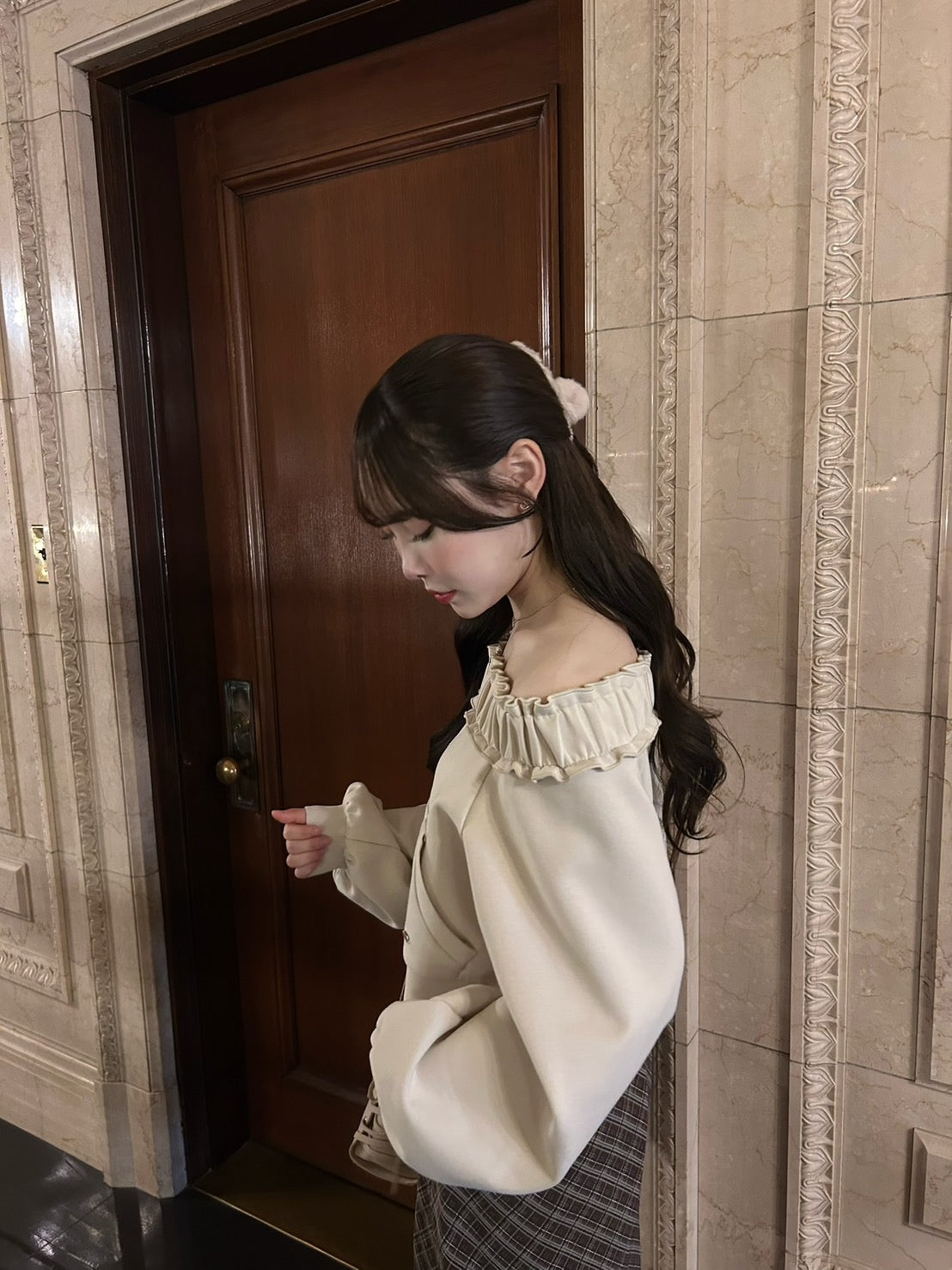 ダブルジップオフショルフリルスウェット