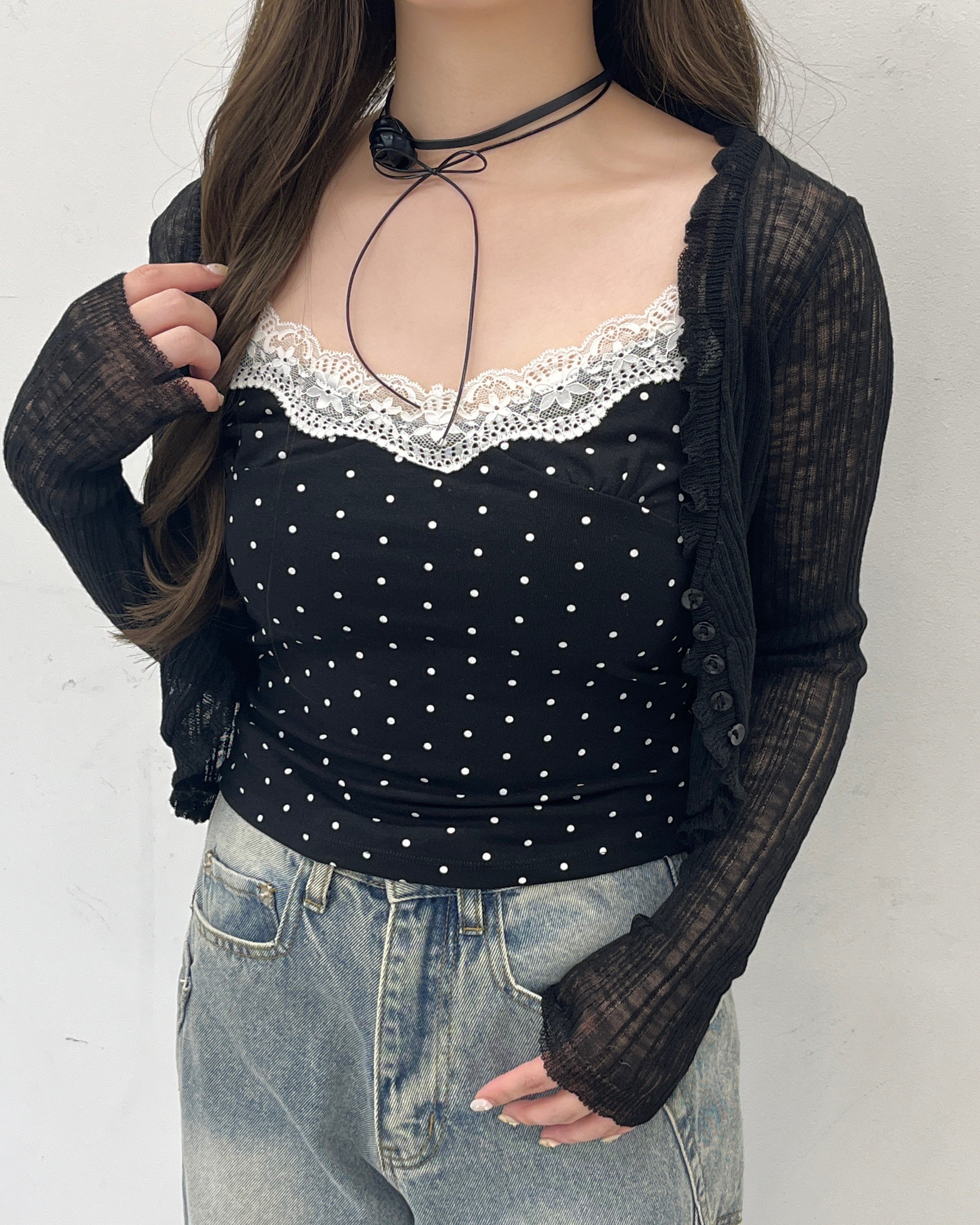 蕾丝对接点Camis和杯子
