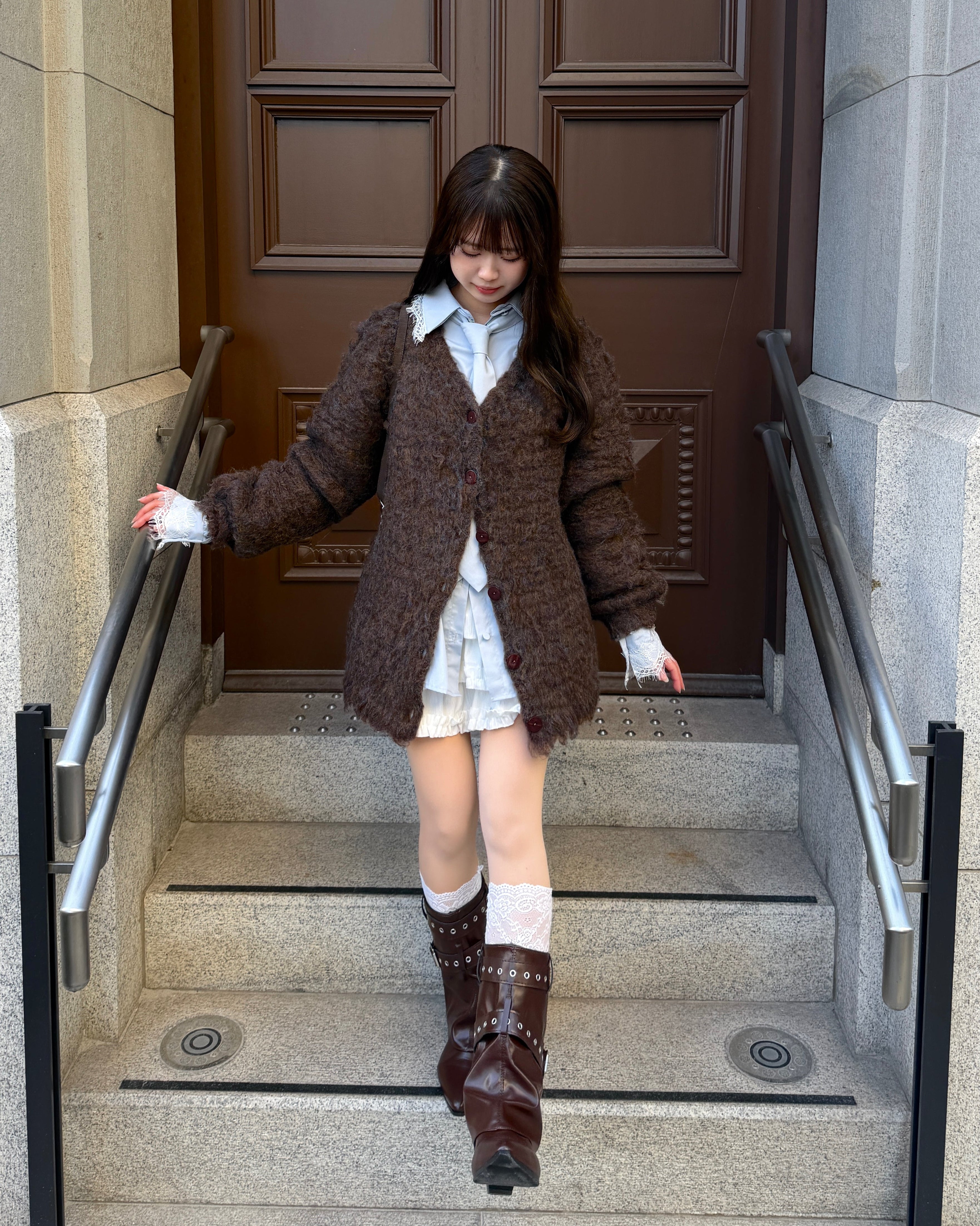 ベルトショートブーツ